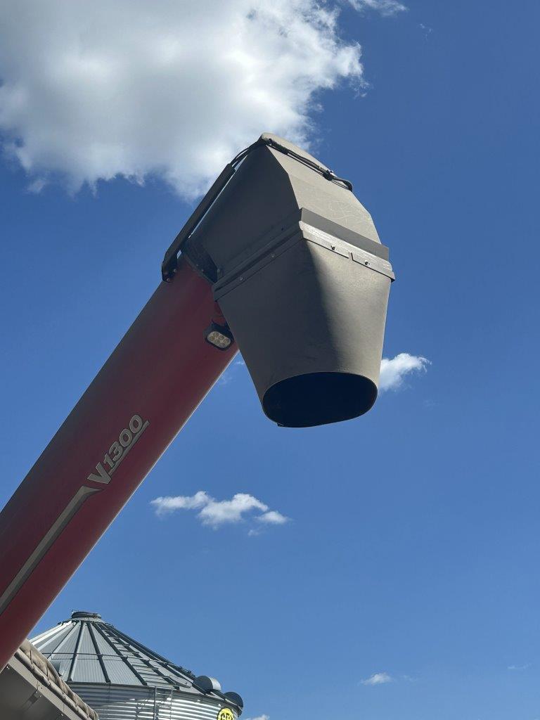 2018 Brent V1300 Grain Cart