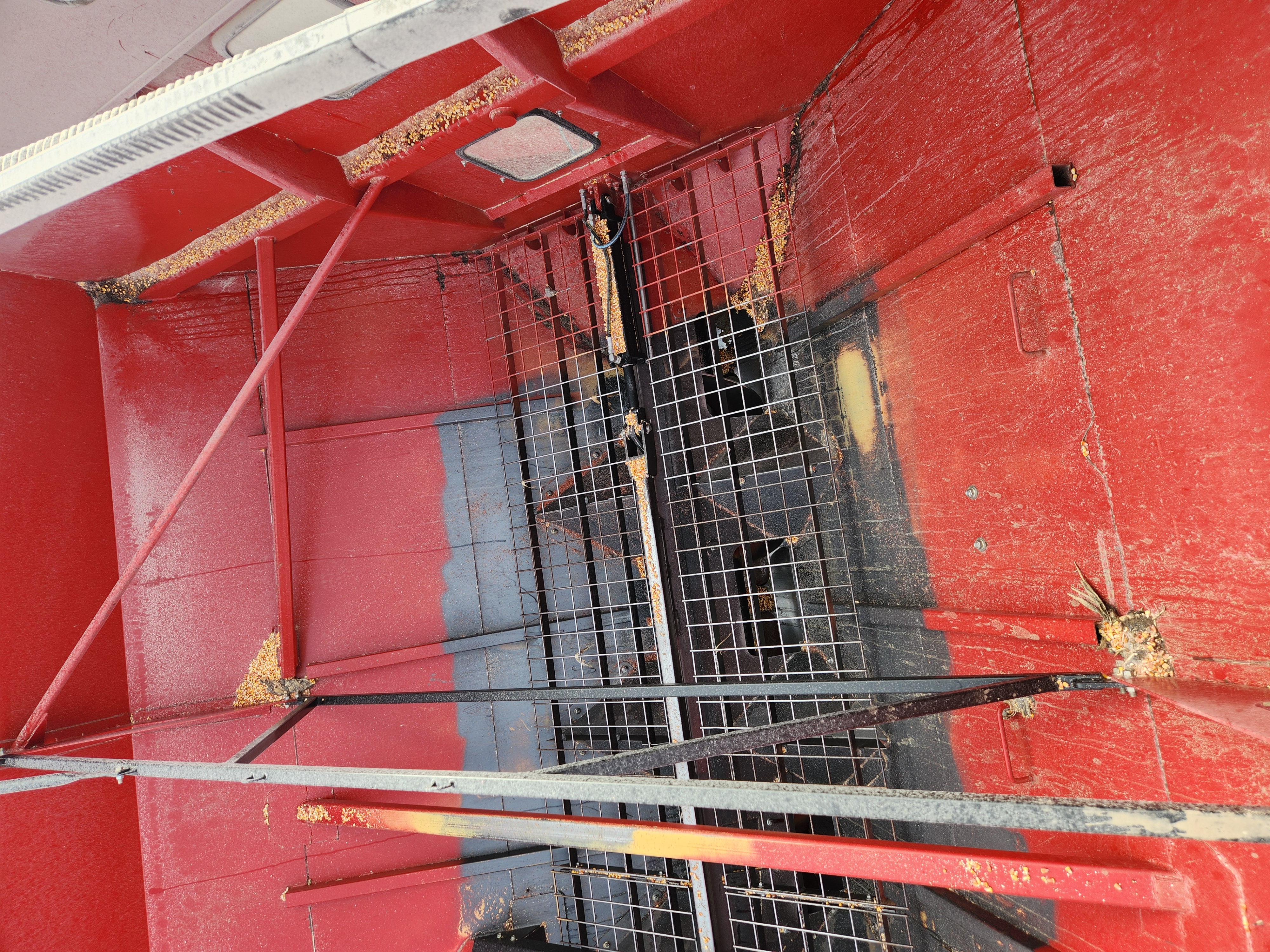 2023 Unverferth 1320 Grain Cart