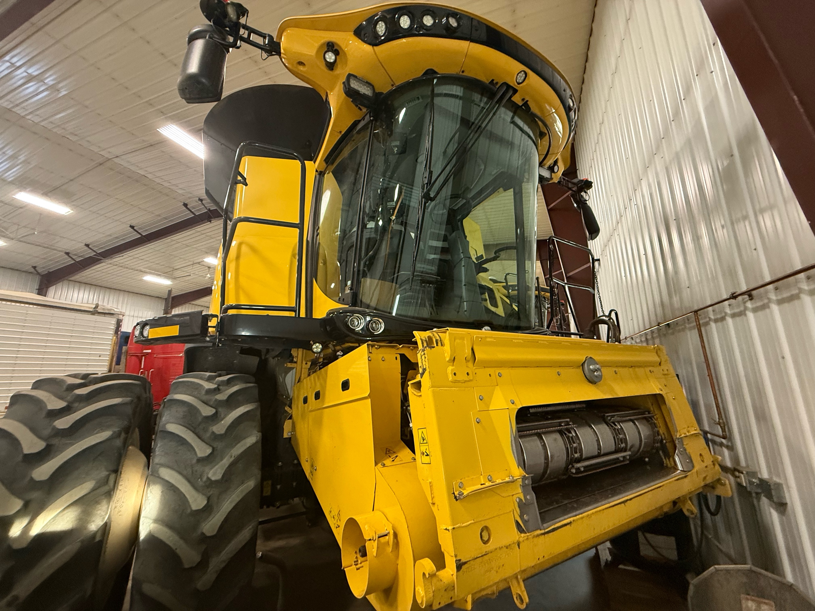 2018 New Holland CR8.90 Combine