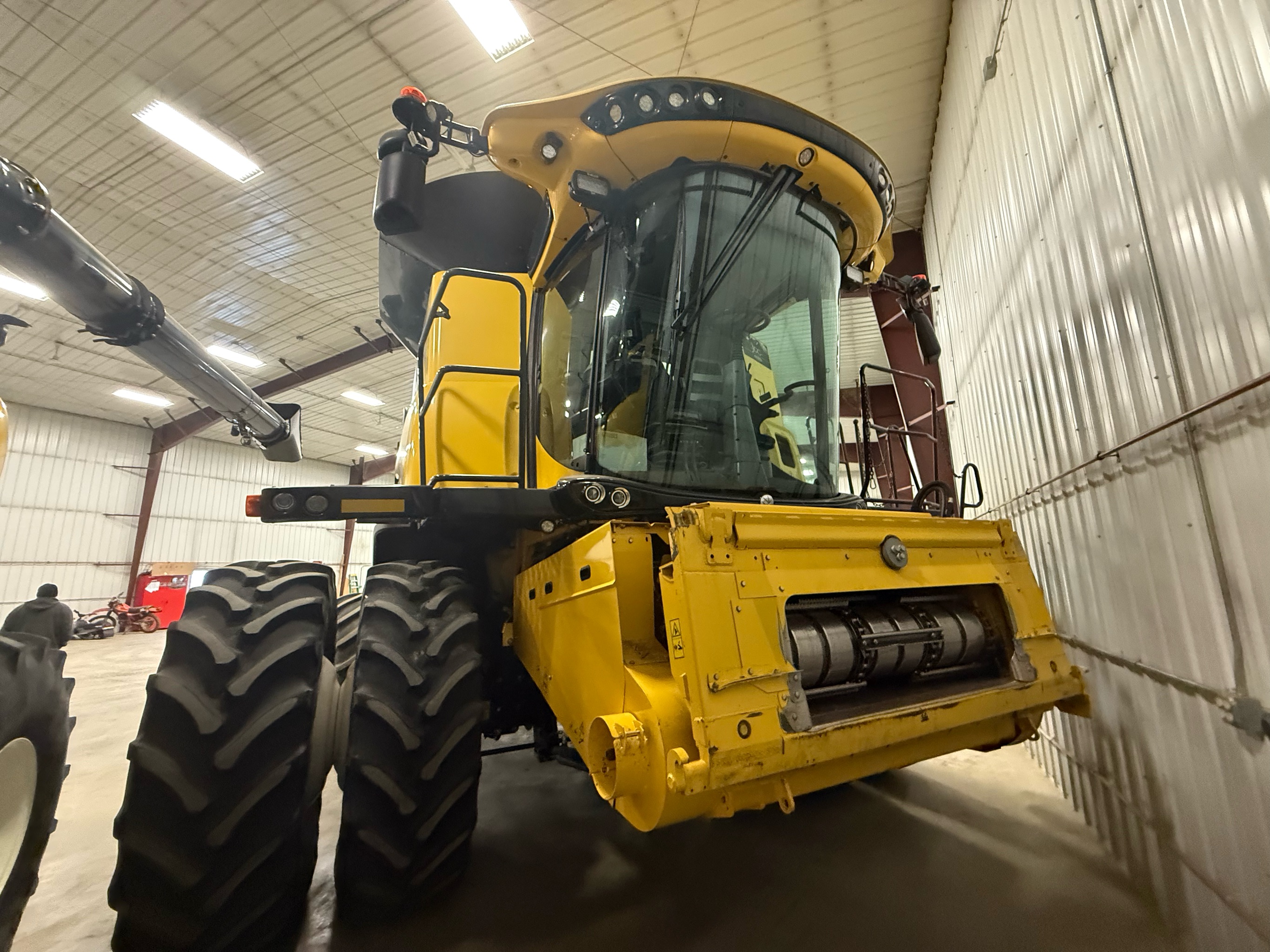 2018 New Holland CR8.90 Combine