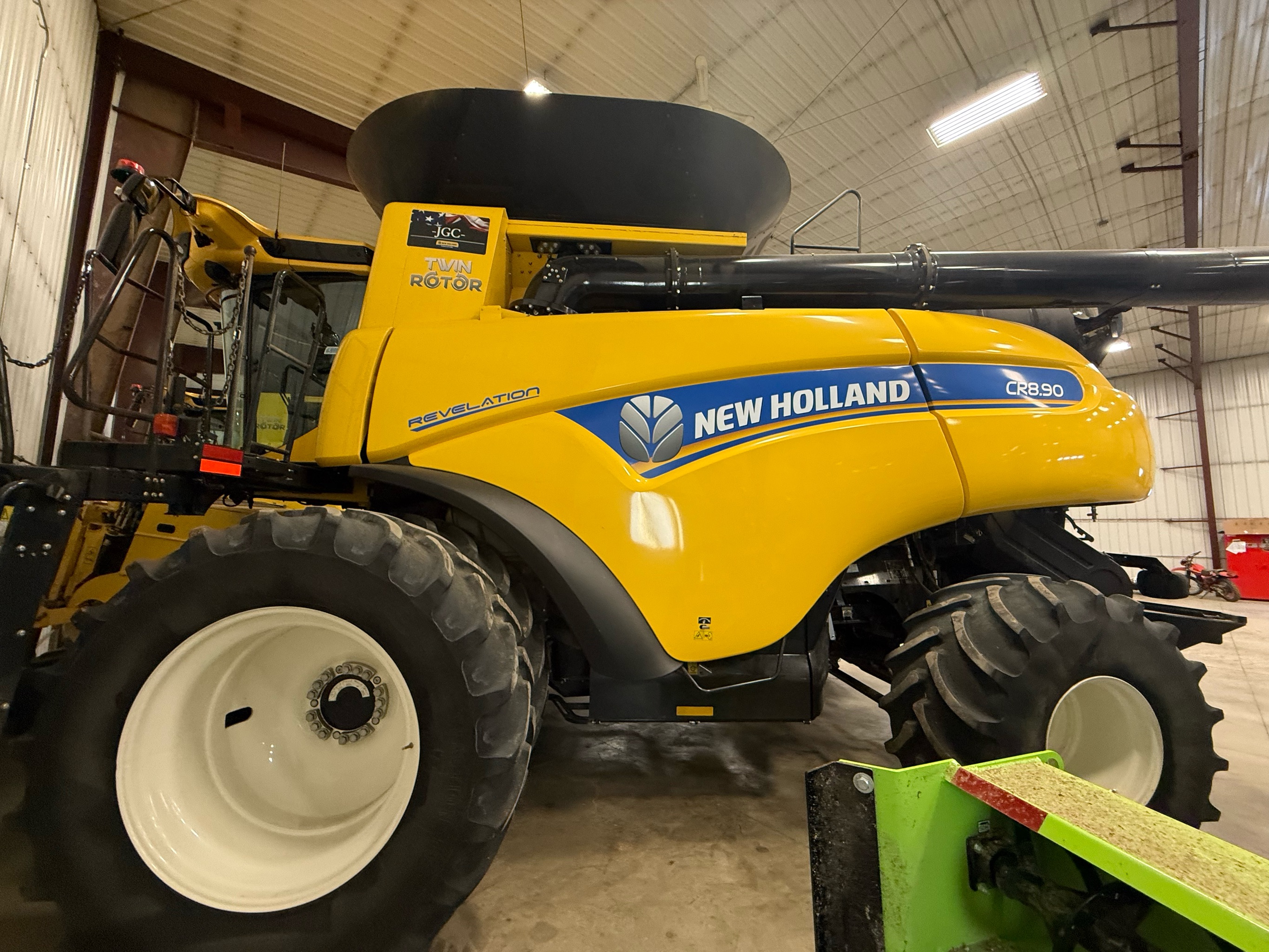 2018 New Holland CR8.90 Combine