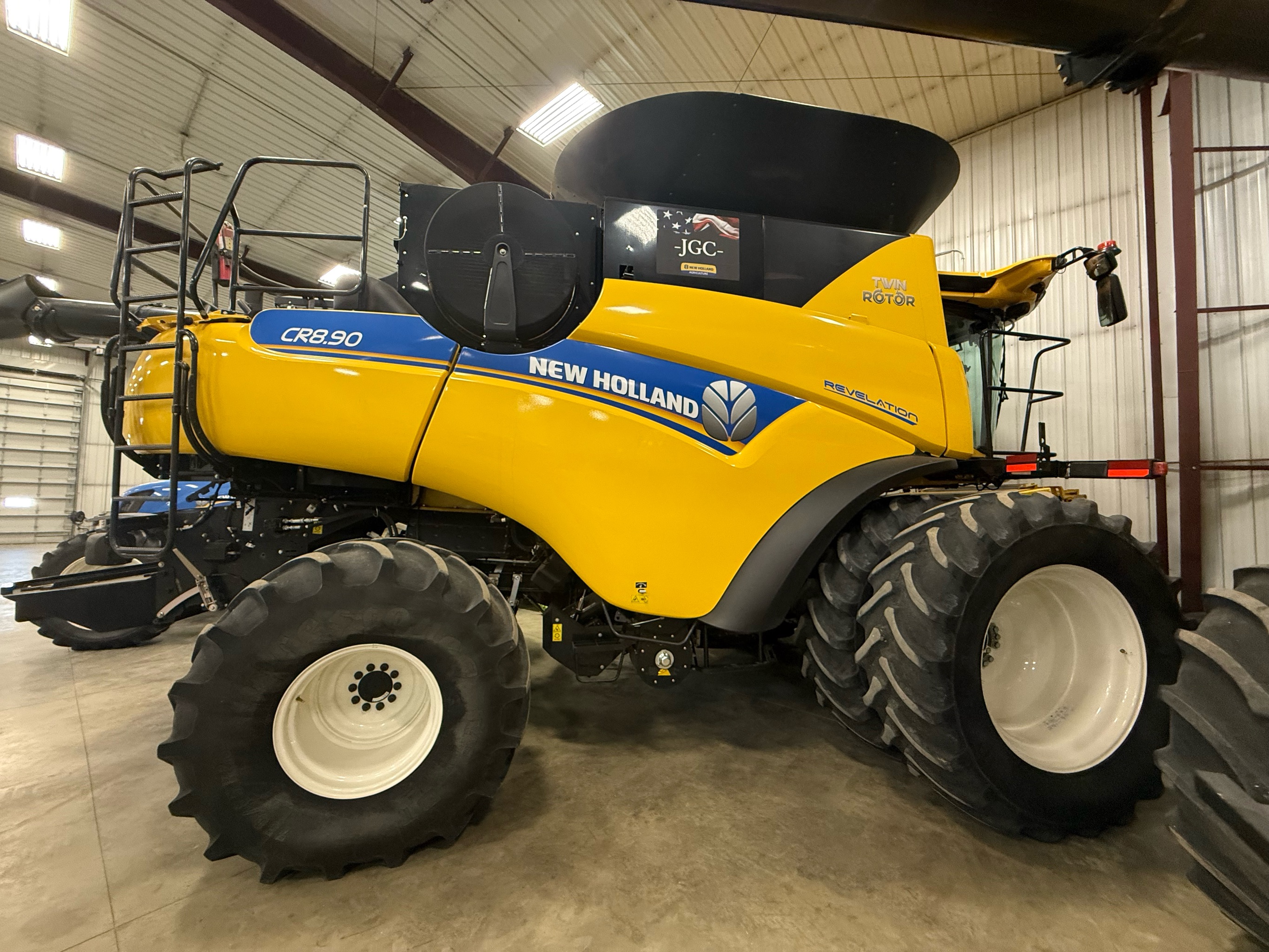 2018 New Holland CR8.90 Combine