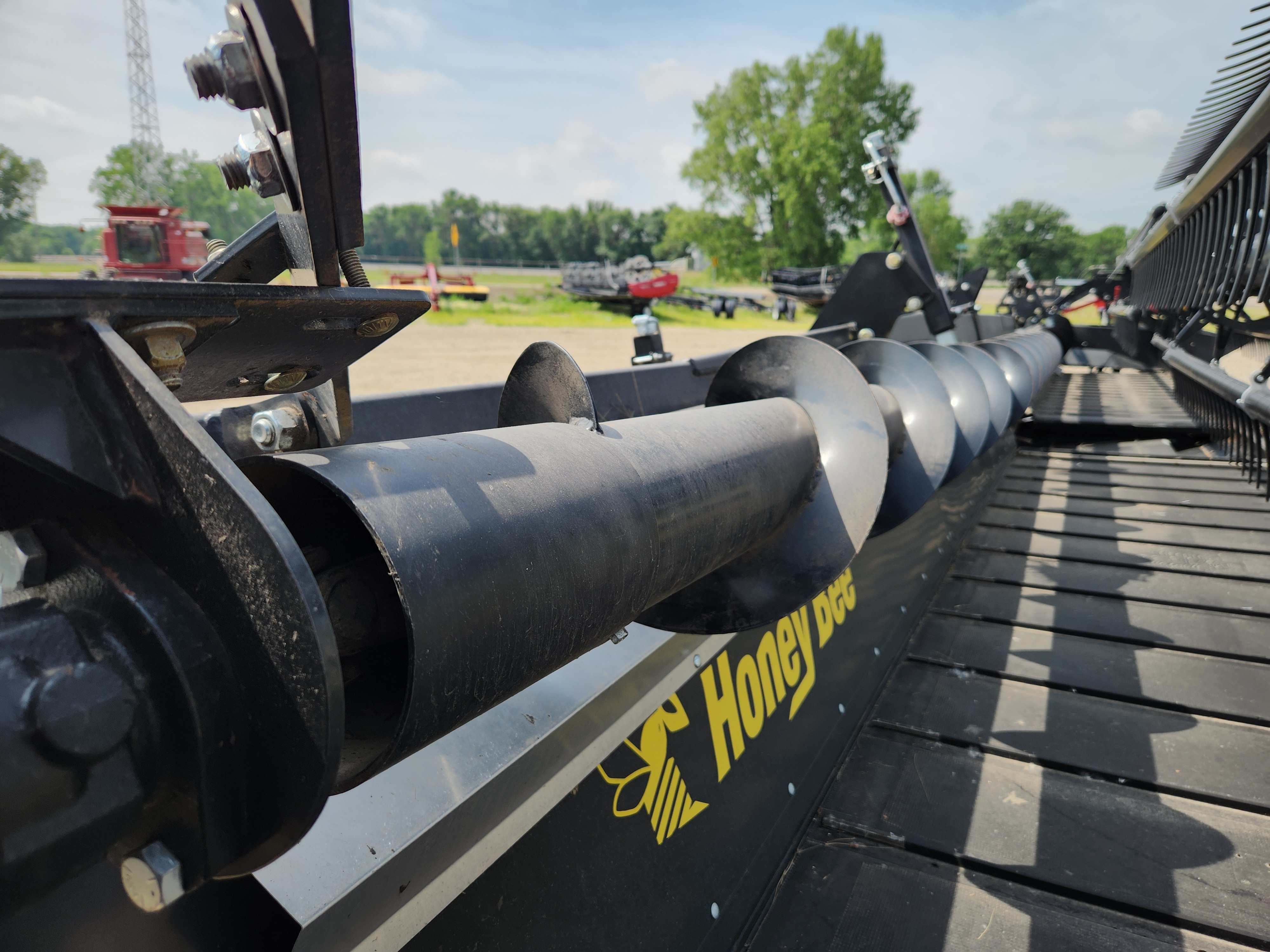 2016 Honey Bee SP36 Header Draper