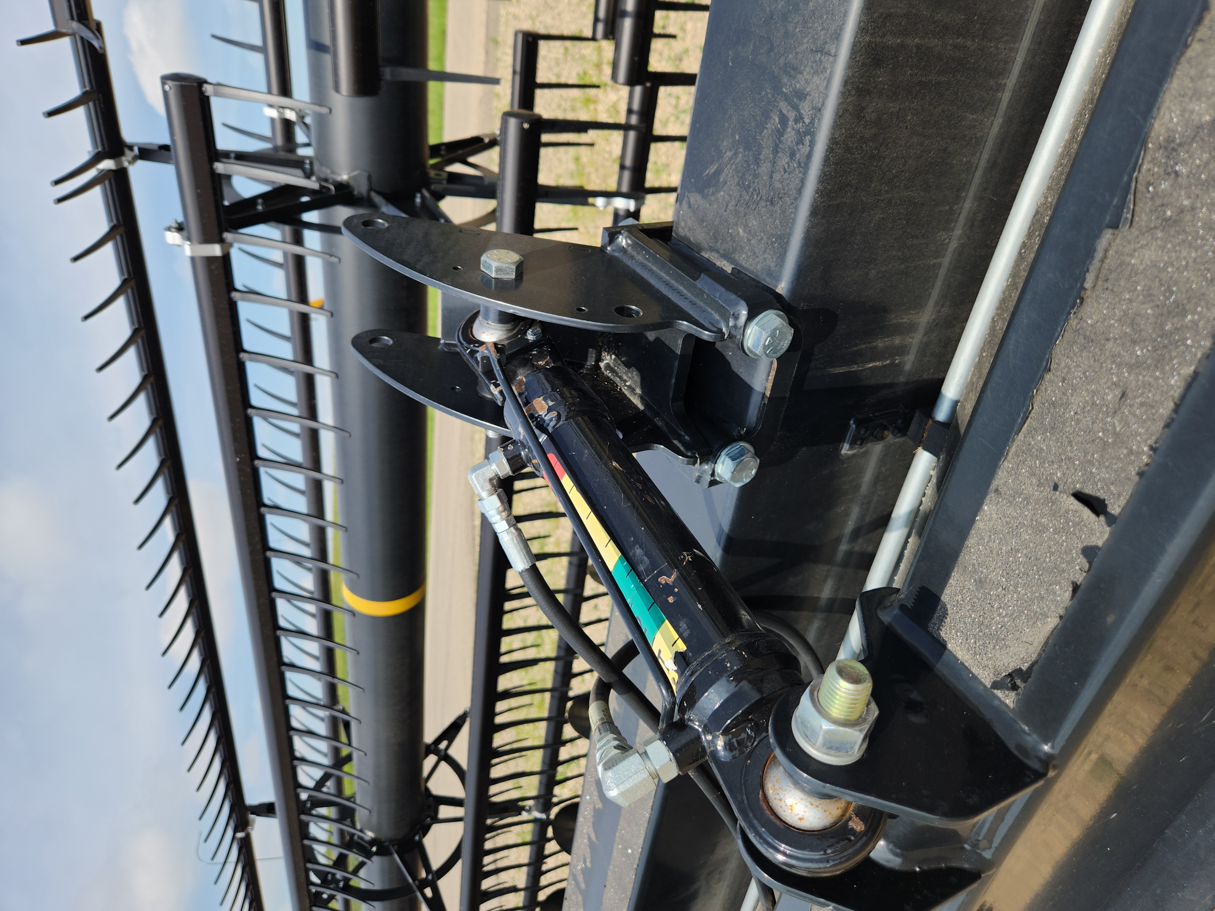 2016 Honey Bee SP36 Header Draper
