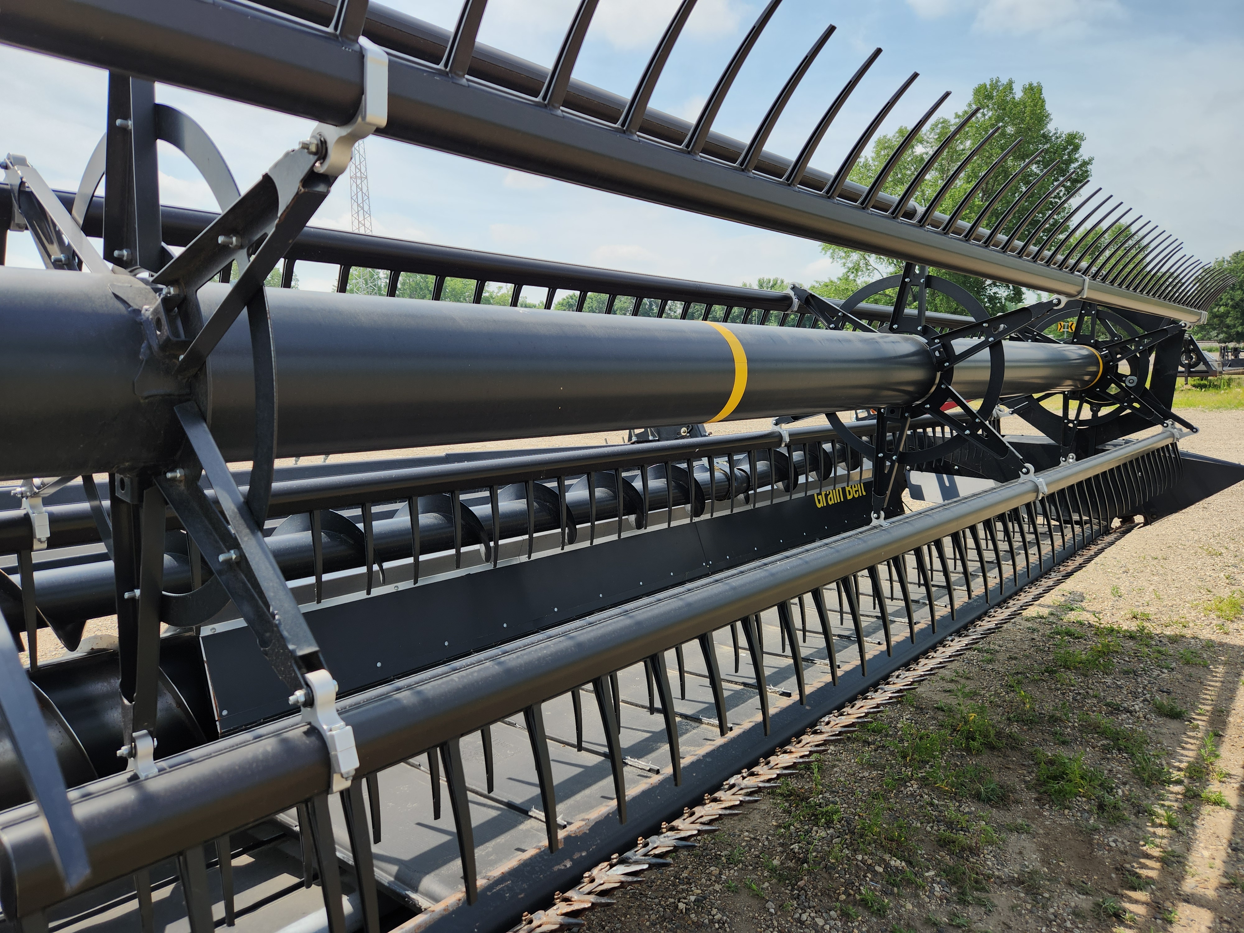 2016 Honey Bee SP36 Header Draper