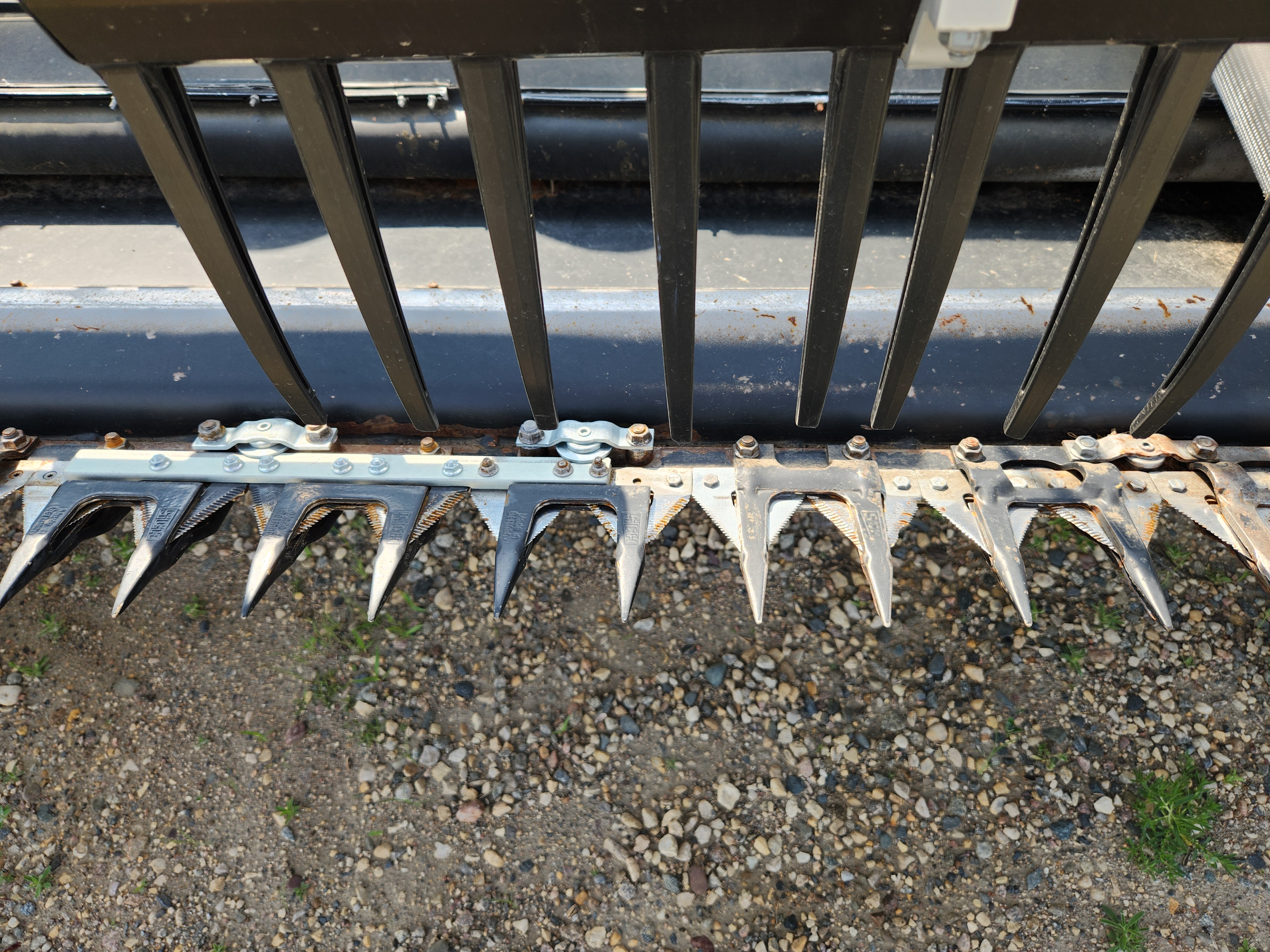2016 Honey Bee SP36 Header Draper