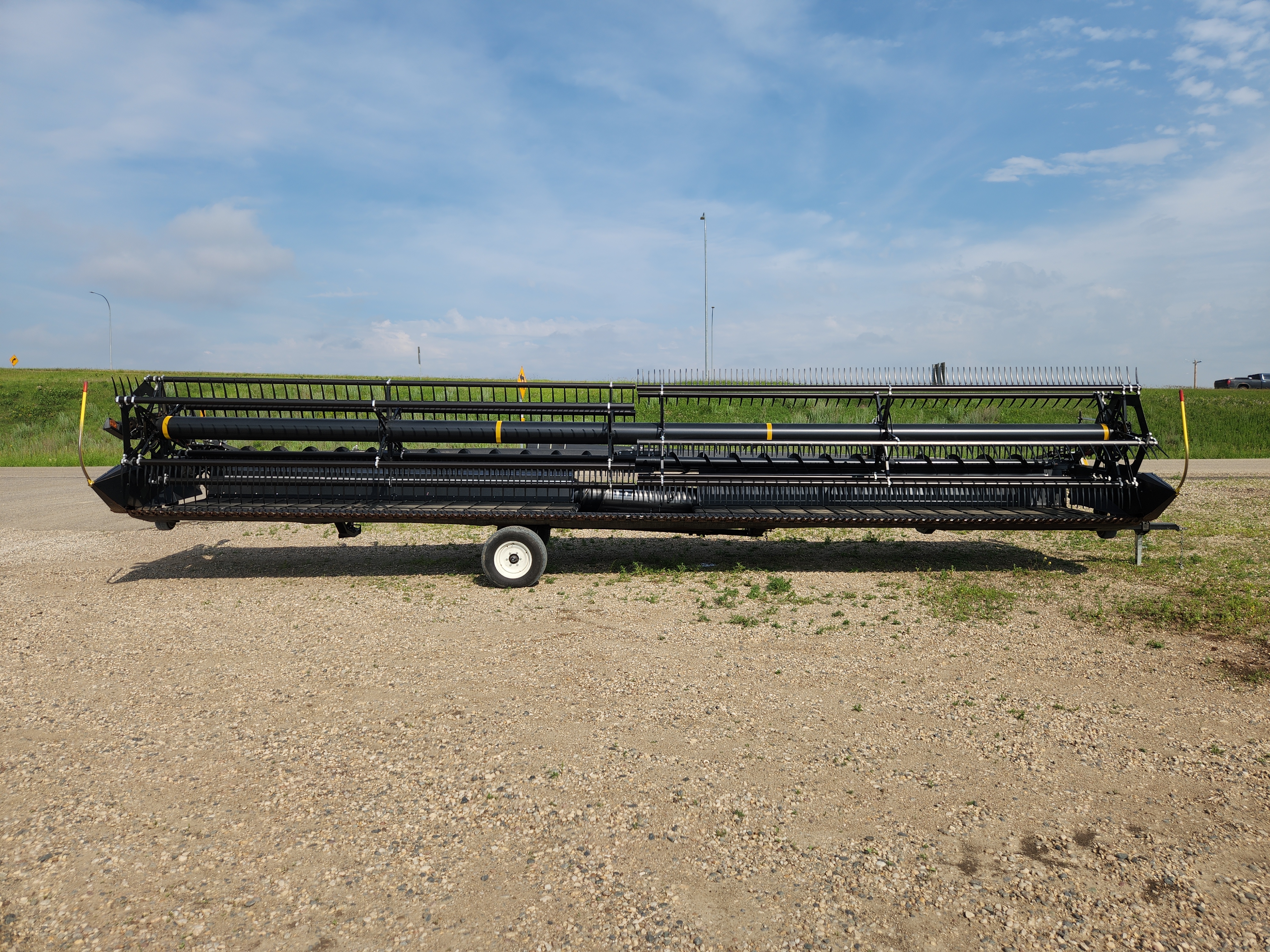 2016 Honey Bee SP36 Header Draper