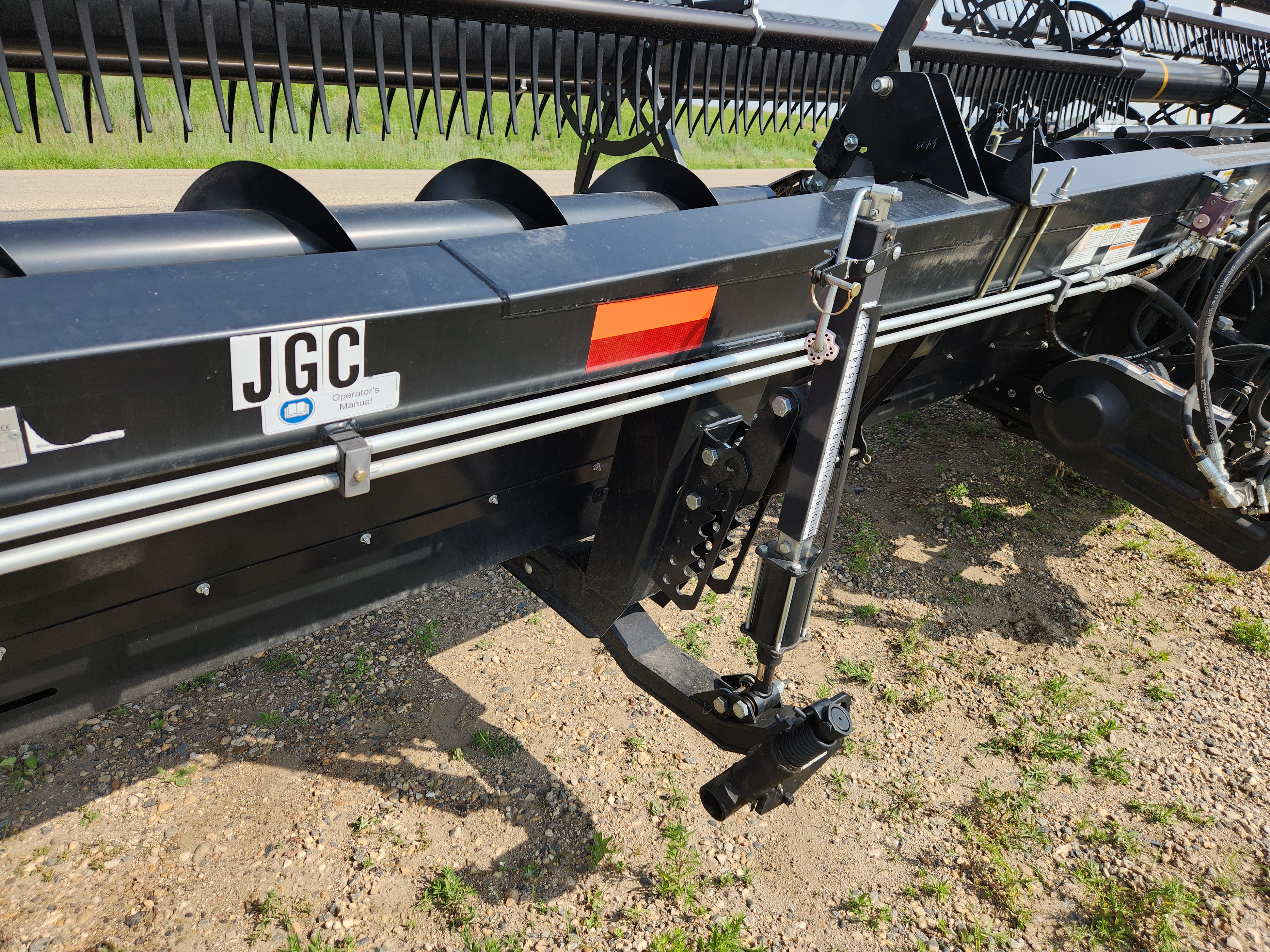 2016 Honey Bee SP36 Header Draper
