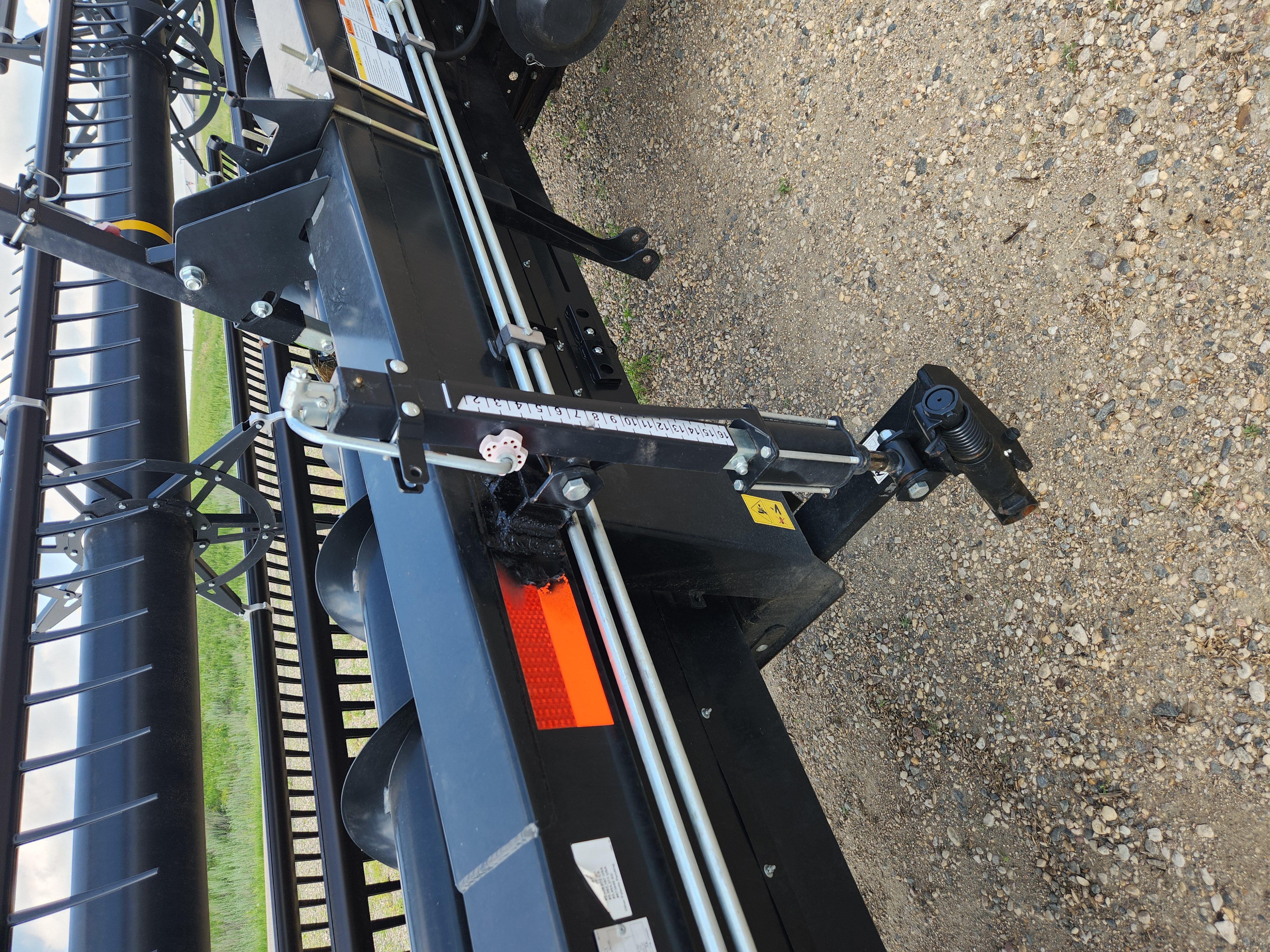 2018 Honey Bee SP36 Header Draper