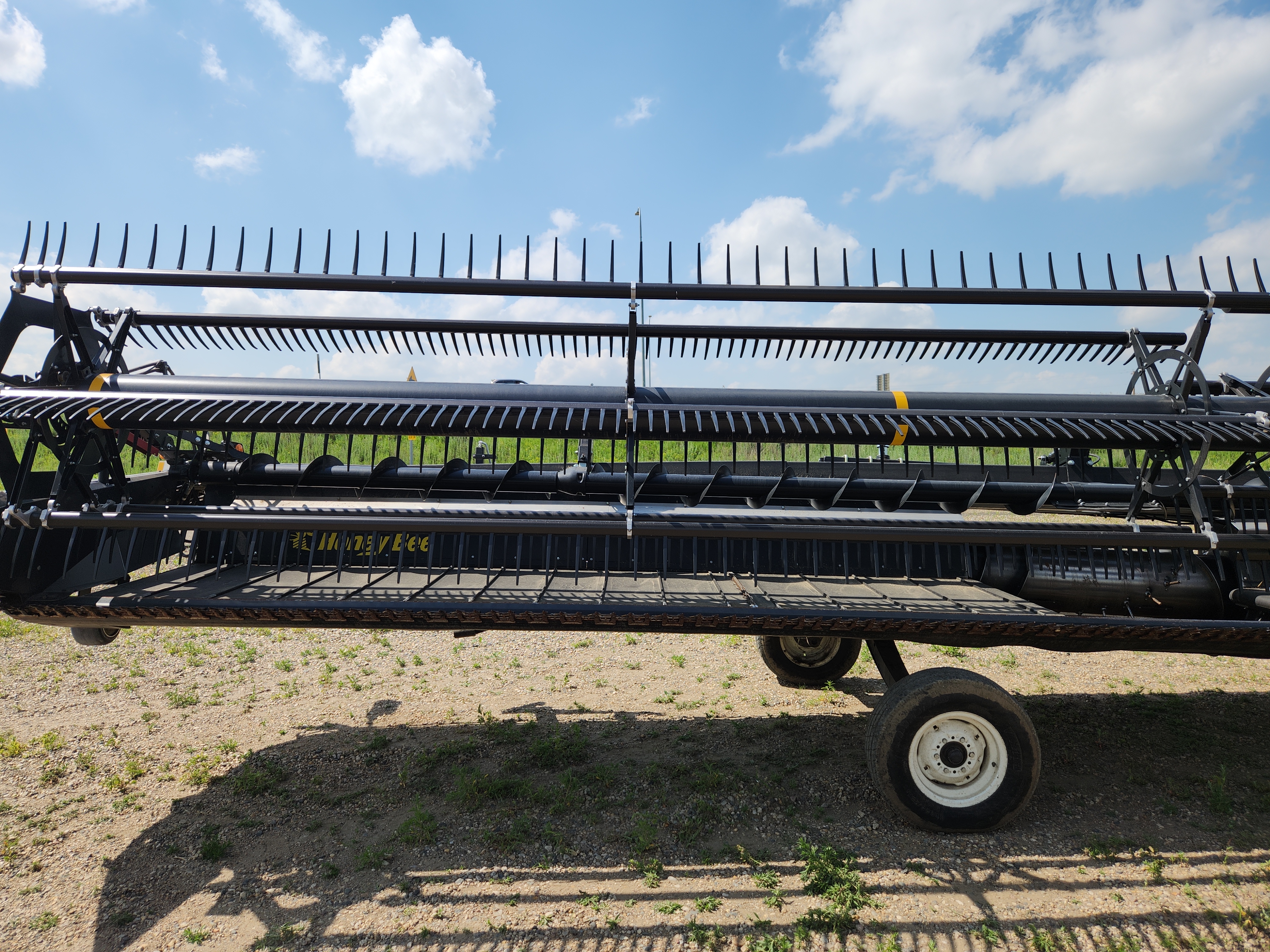 2018 Honey Bee SP36 Header Draper