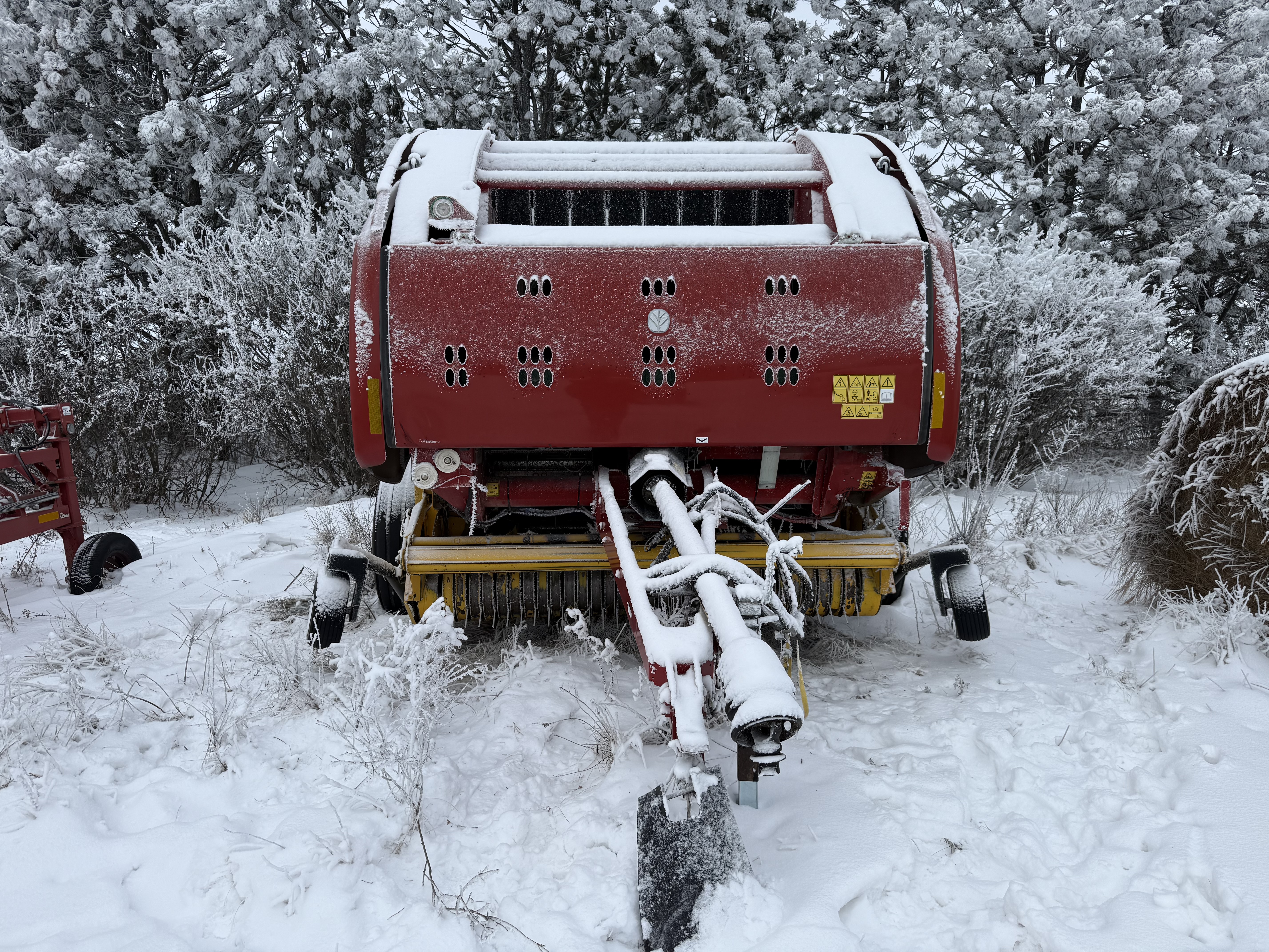 2016 New Holland RB560 Baler/Round