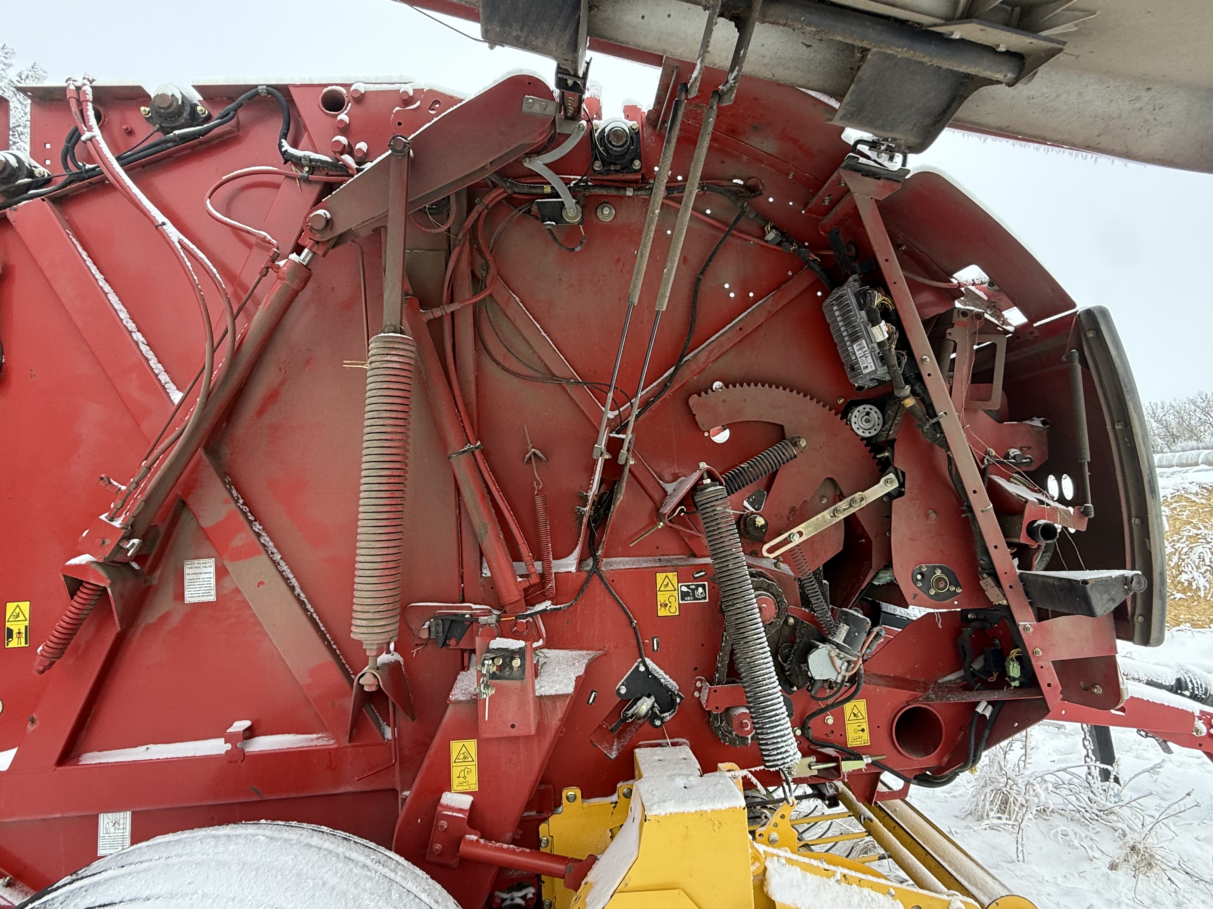 2016 New Holland RB560 Baler/Round