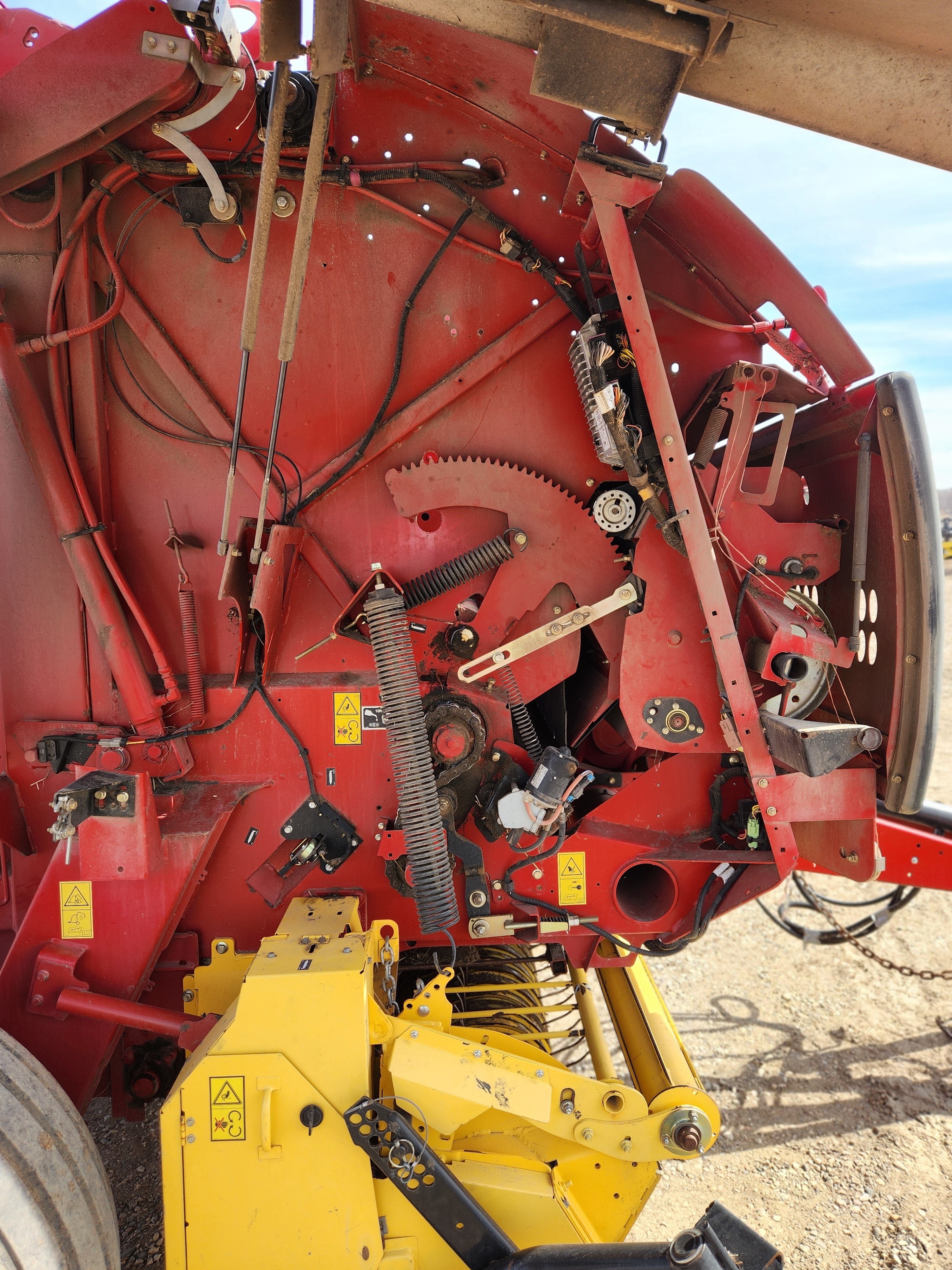 2016 New Holland RB560 Baler/Round