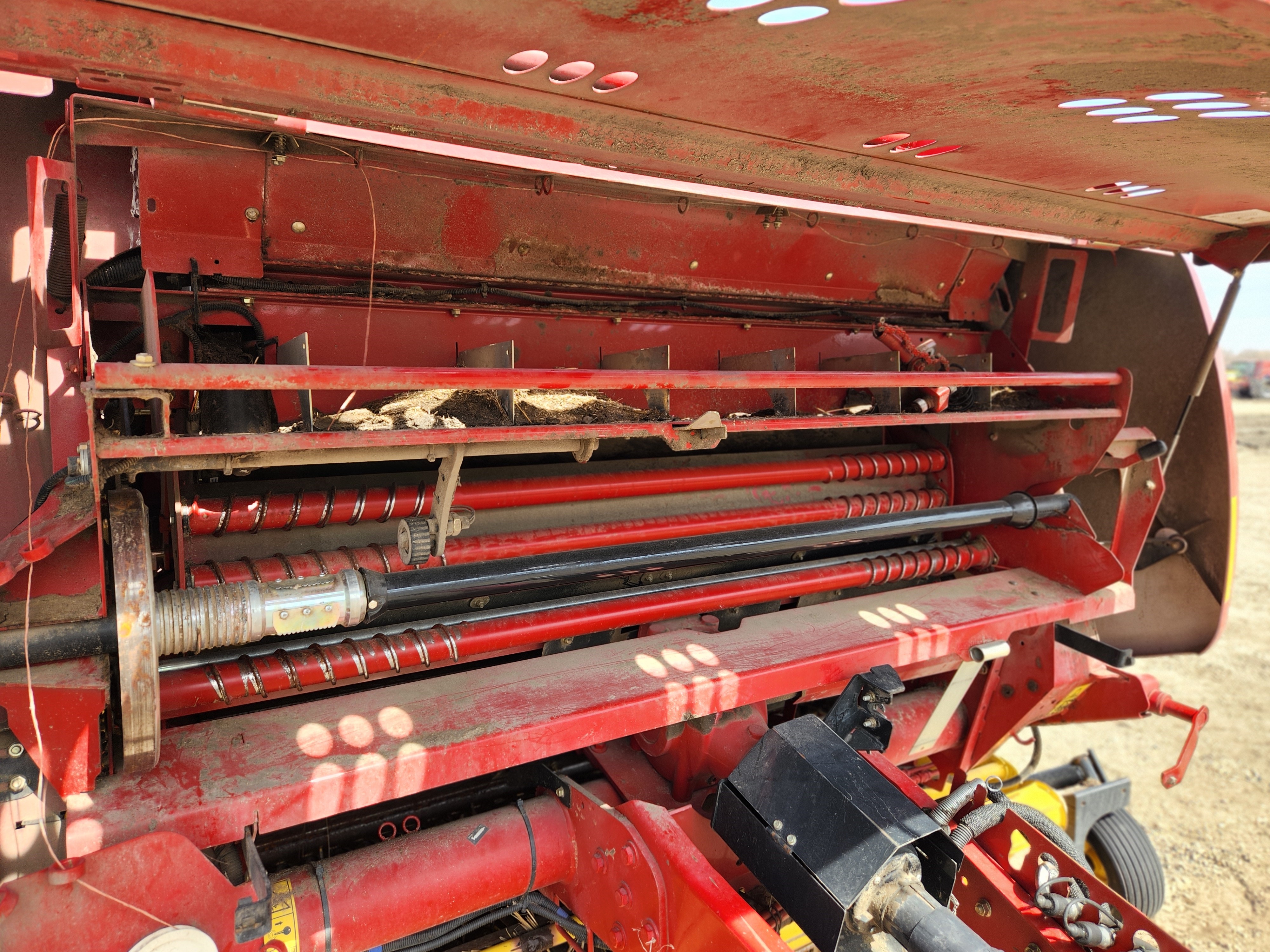 2016 New Holland RB560 Baler/Round