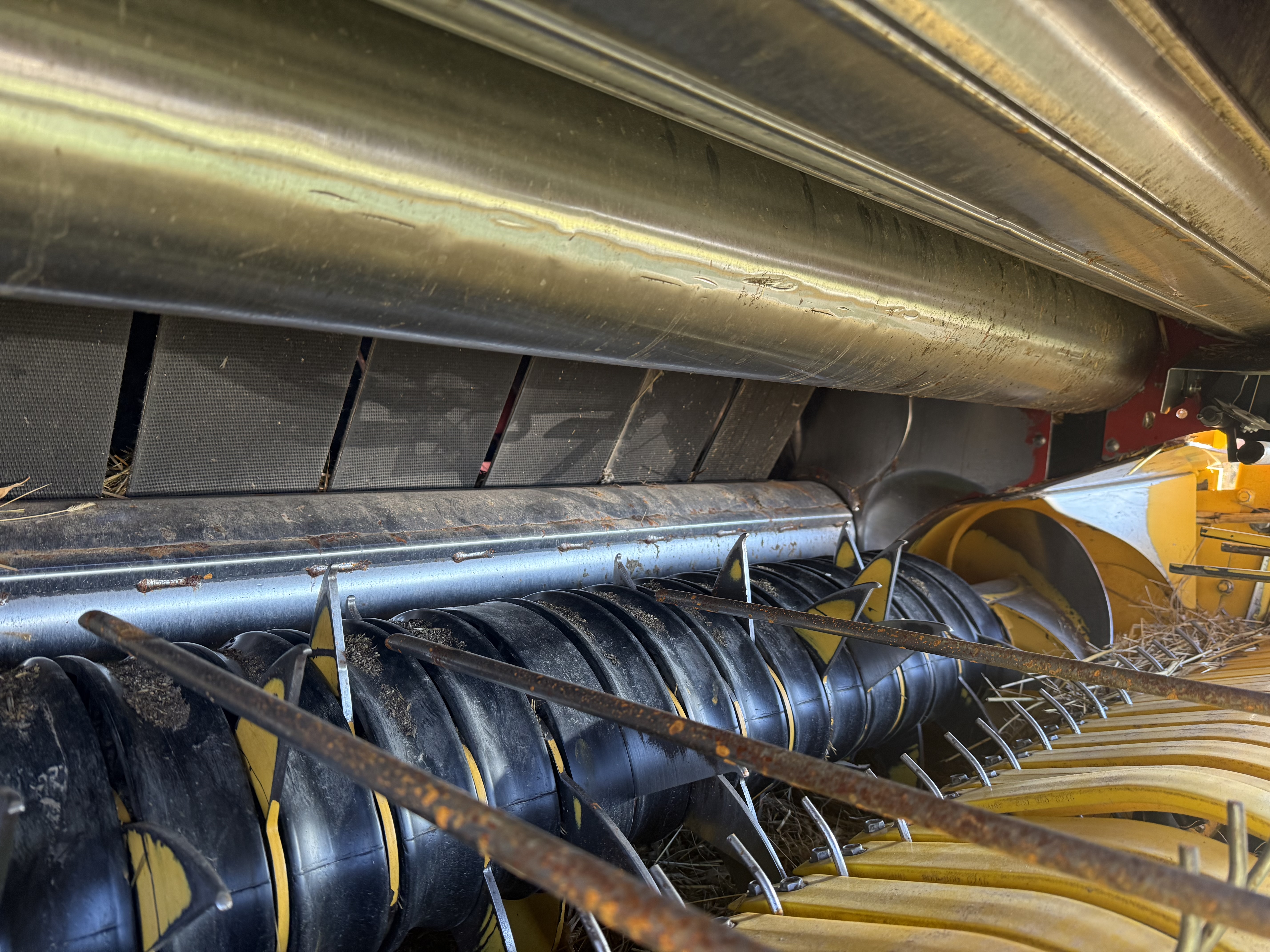 2016 New Holland RB560 Baler/Round