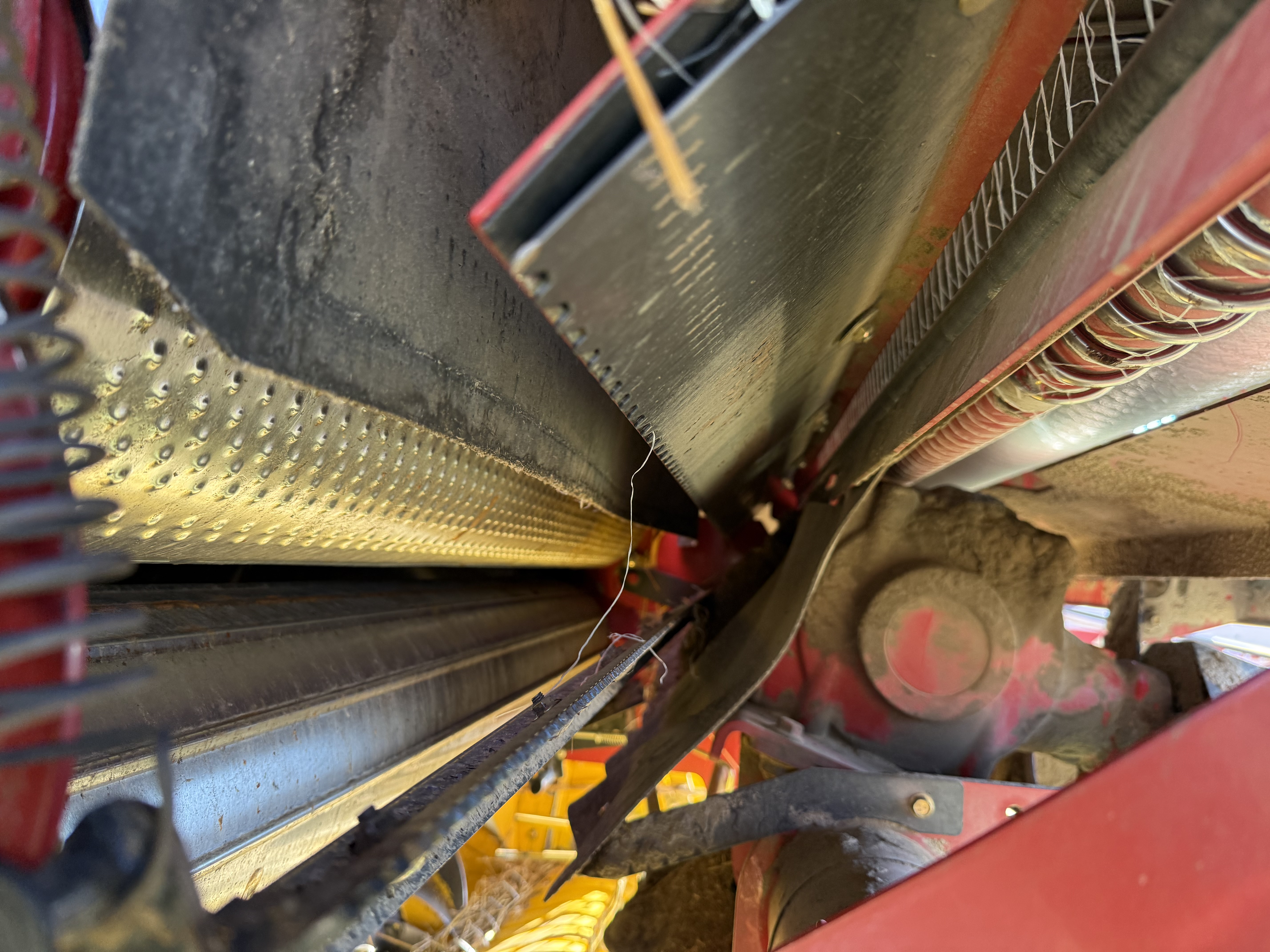 2016 New Holland RB560 Baler/Round