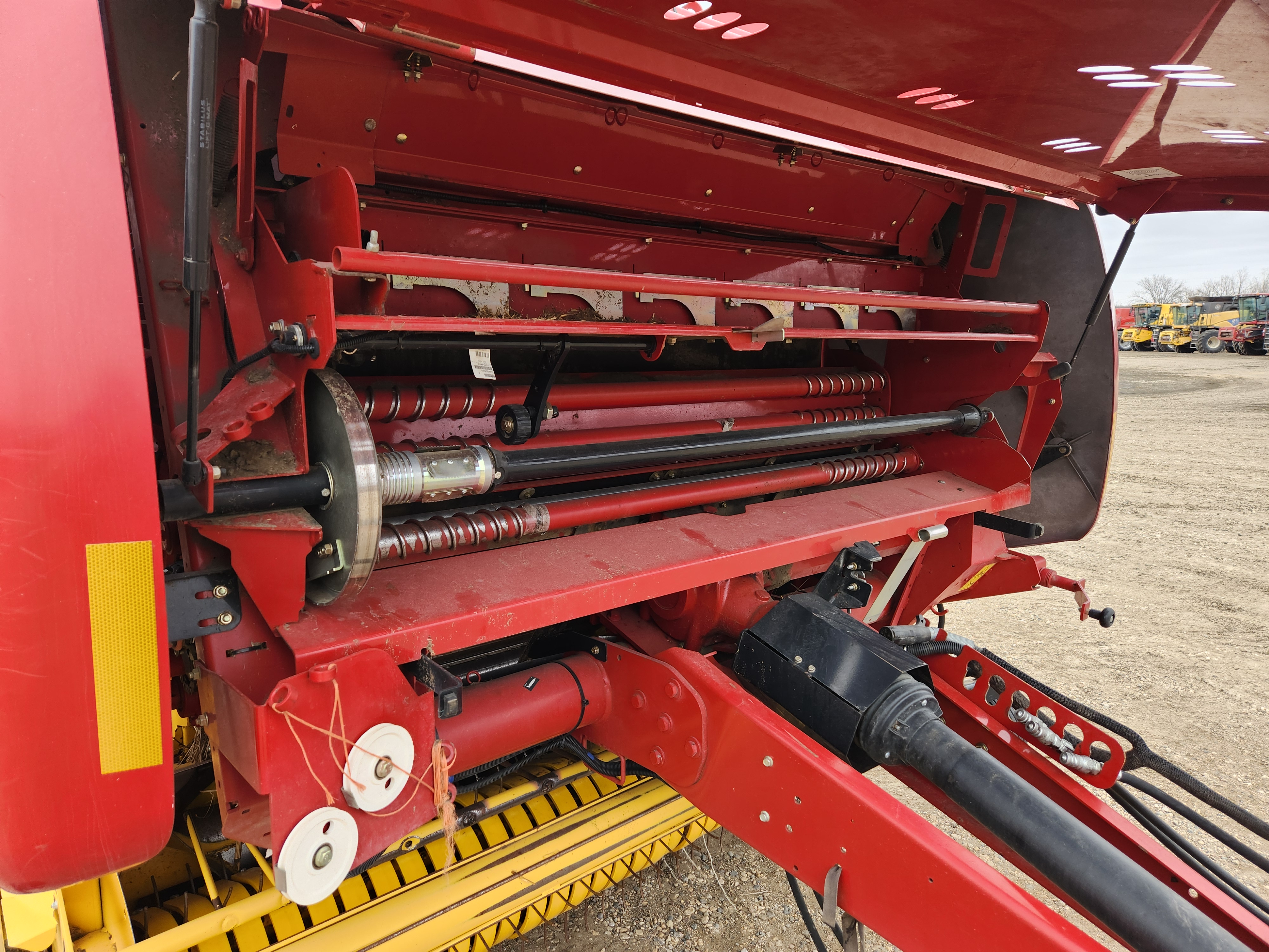 2016 New Holland RB560 Baler/Round