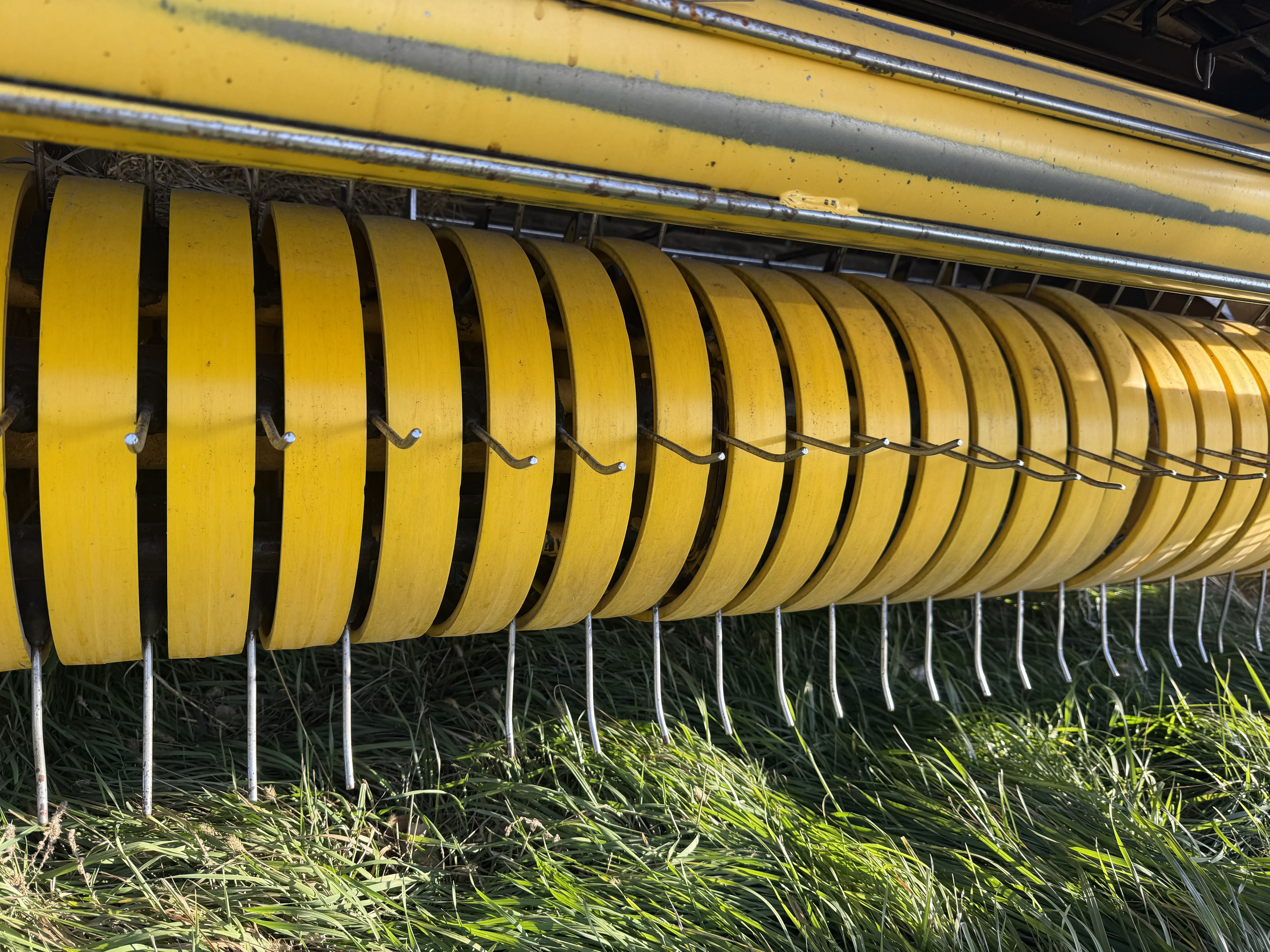 2016 New Holland RB560 Baler/Round