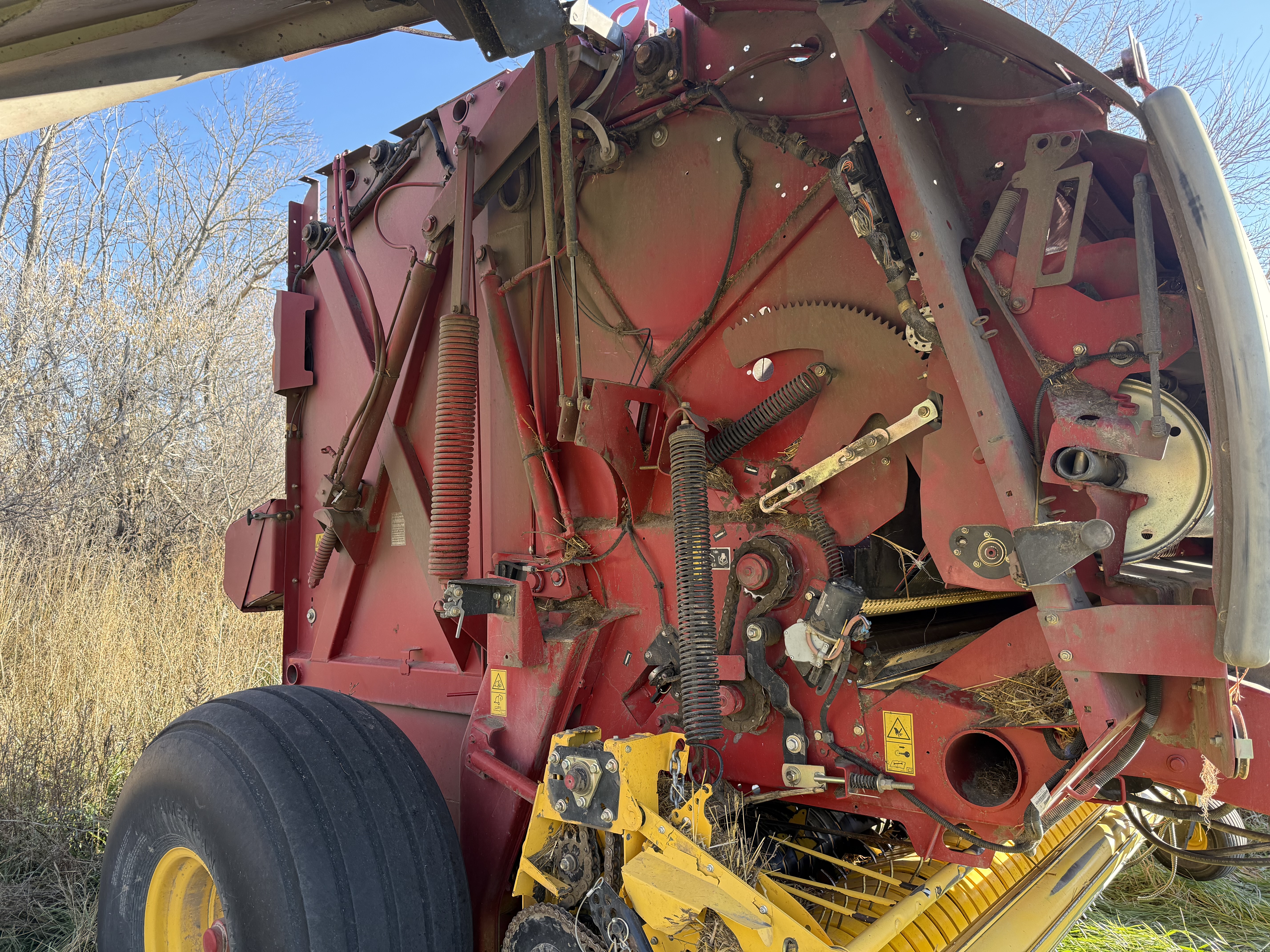 2016 New Holland RB560 Baler/Round