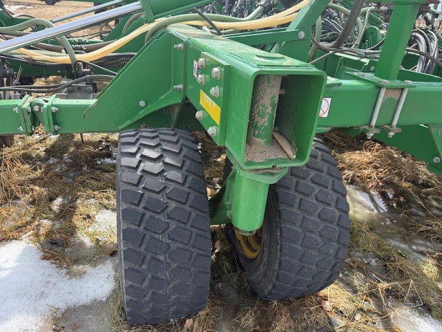 2014 John Deere 1895 Air Seeder