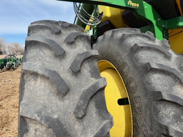 2014 John Deere 1895 Air Seeder