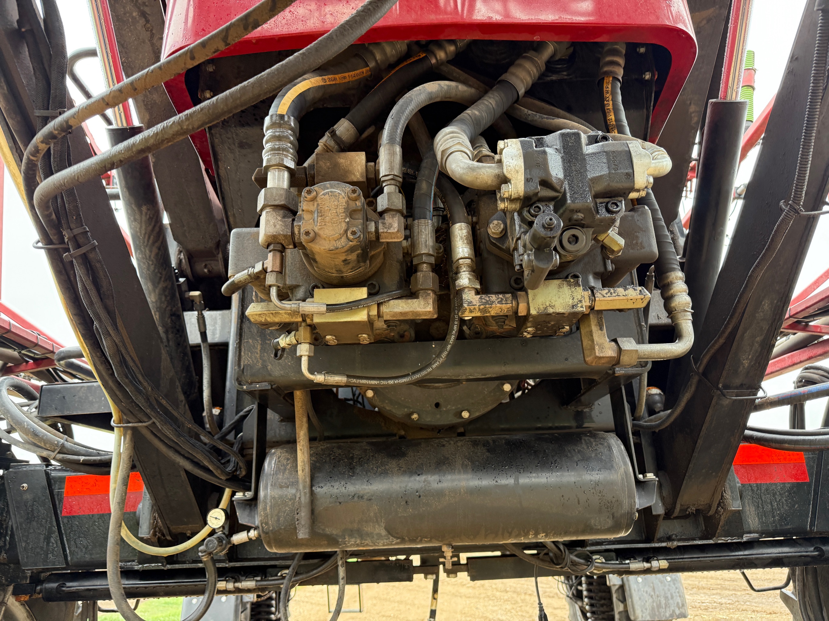 2010 Case IH Patriot 3330 Sprayer/High Clearance