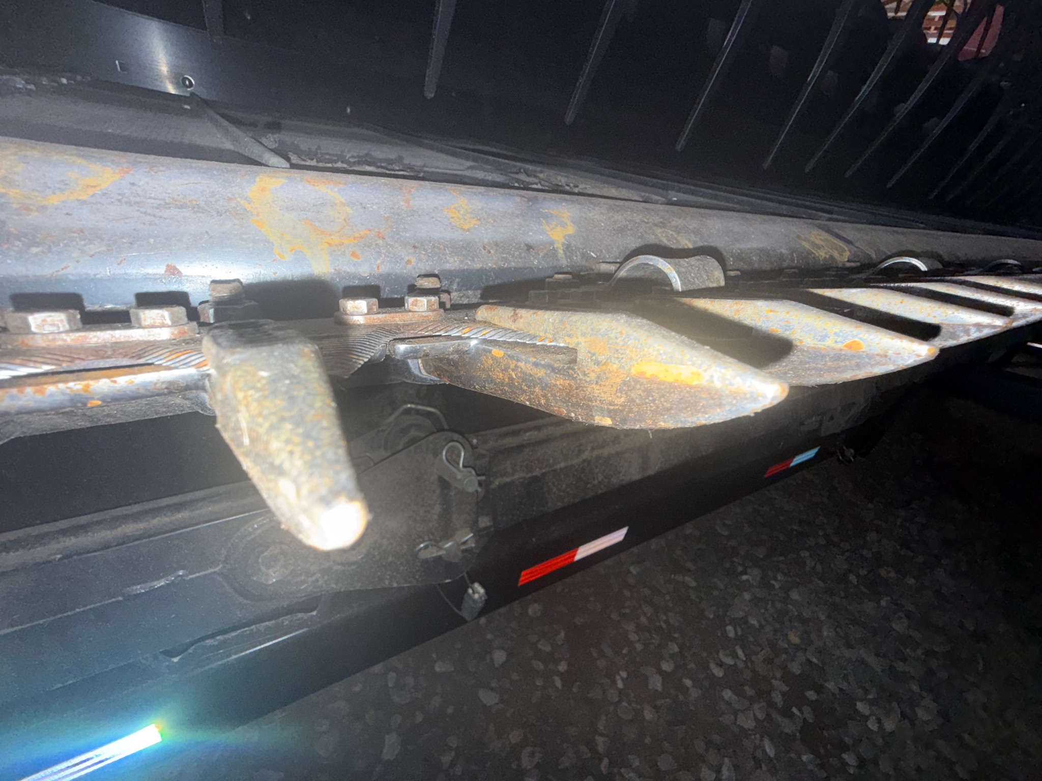 2015 MacDon FD75-40 Header Combine