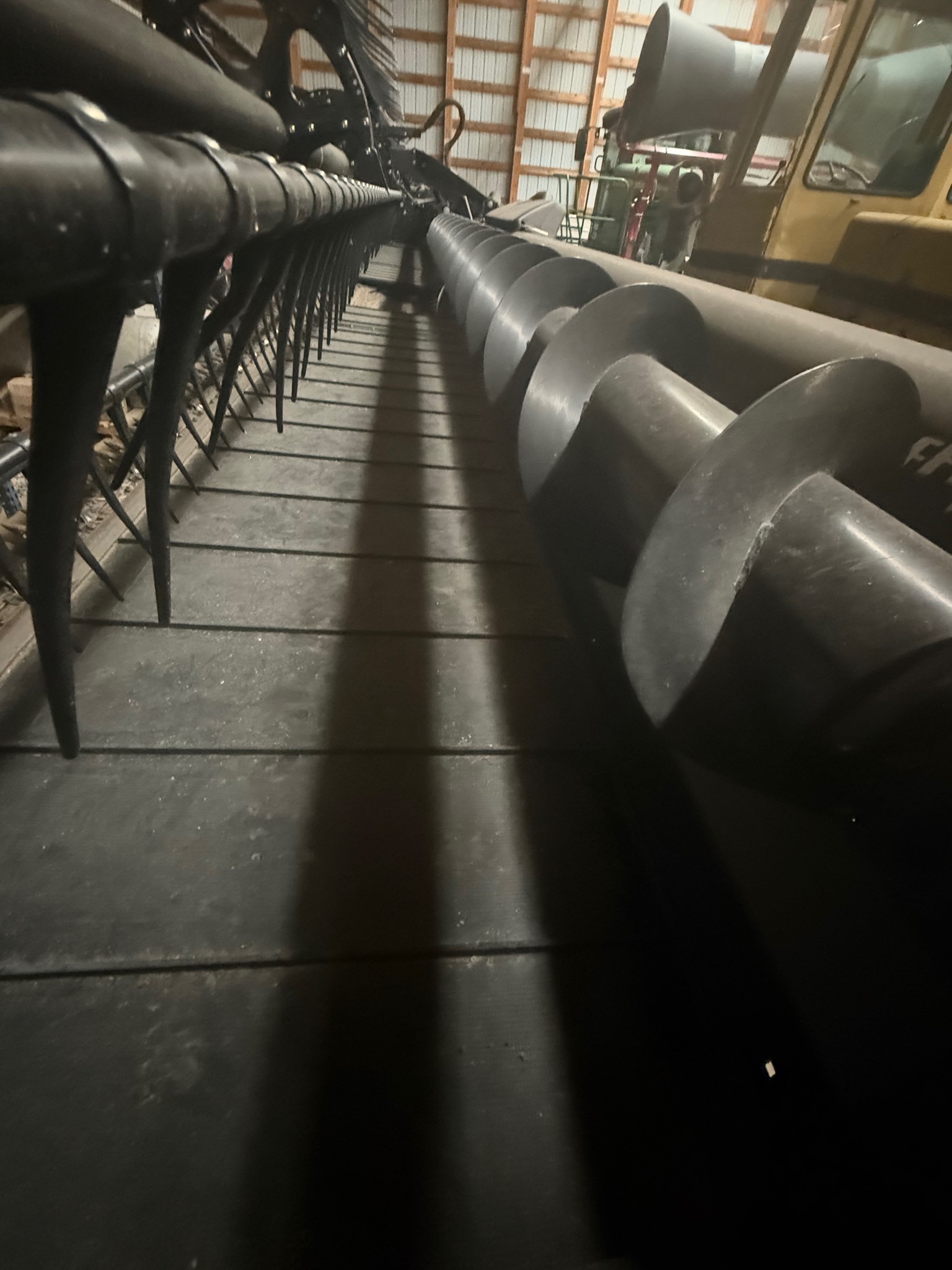 2015 MacDon FD75-40 Header Combine