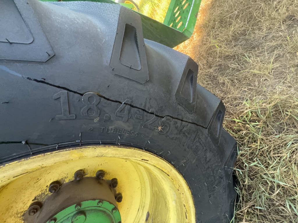 2001 John Deere 4890 Windrower