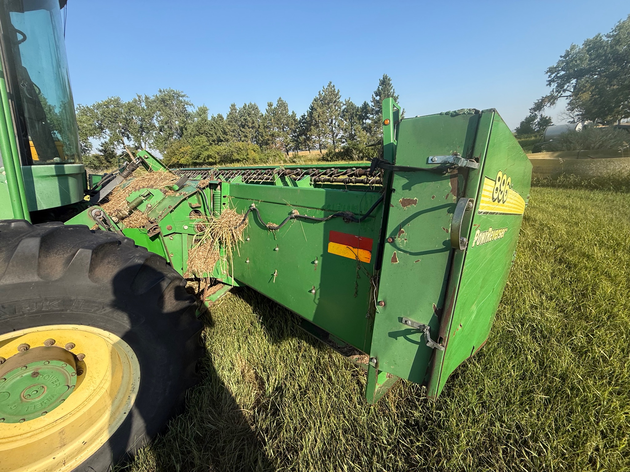 2001 John Deere 4890 Windrower