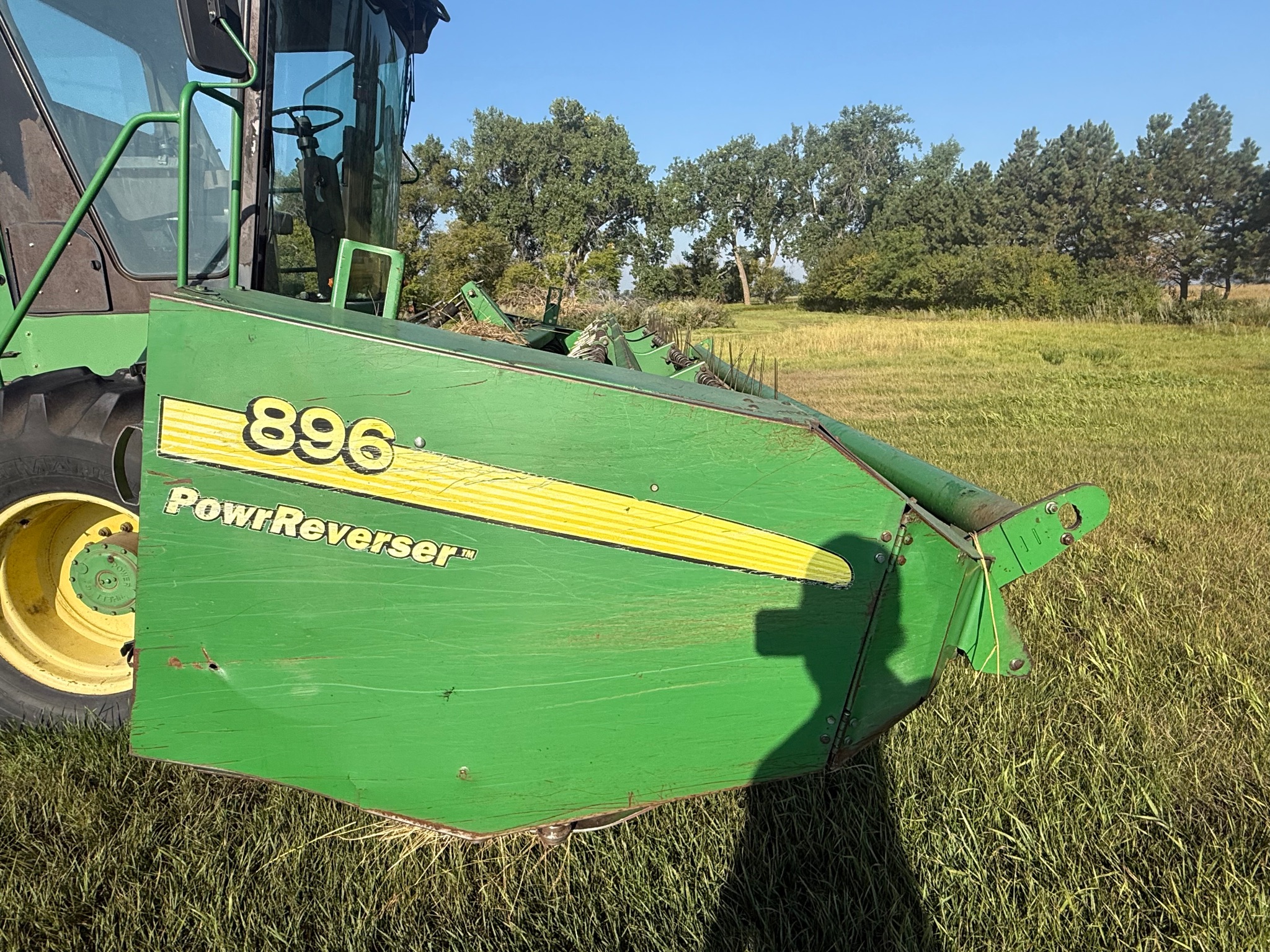 2001 John Deere 4890 Windrower