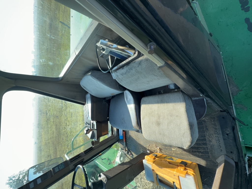 2001 John Deere 4890 Windrower