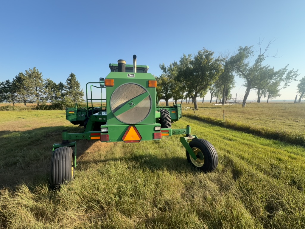 2001 John Deere 4890 Windrower