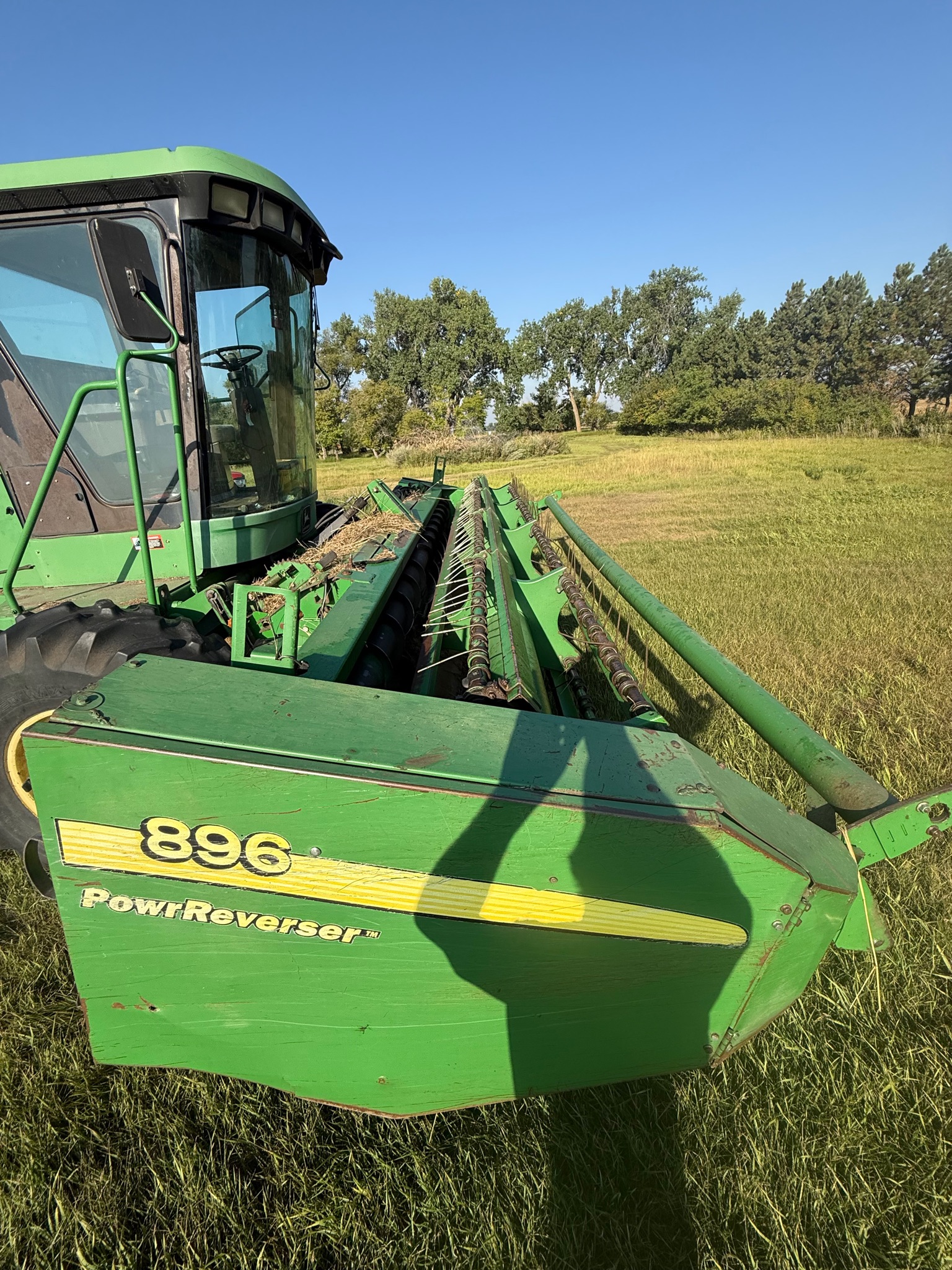2001 John Deere 4890 Windrower