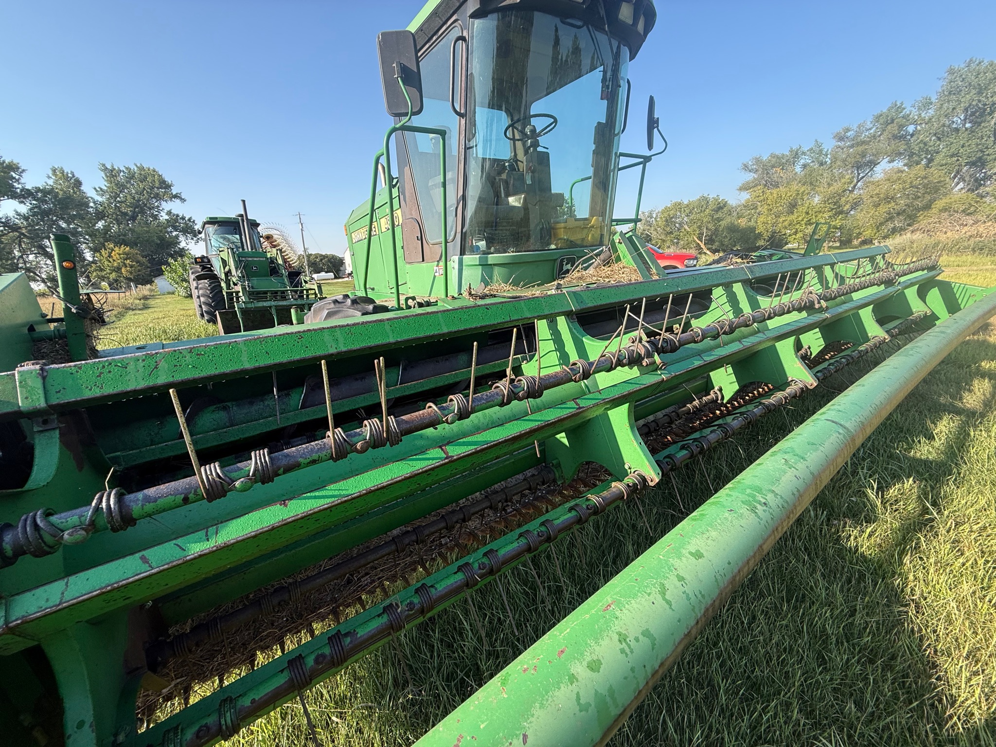 2001 John Deere 4890 Windrower