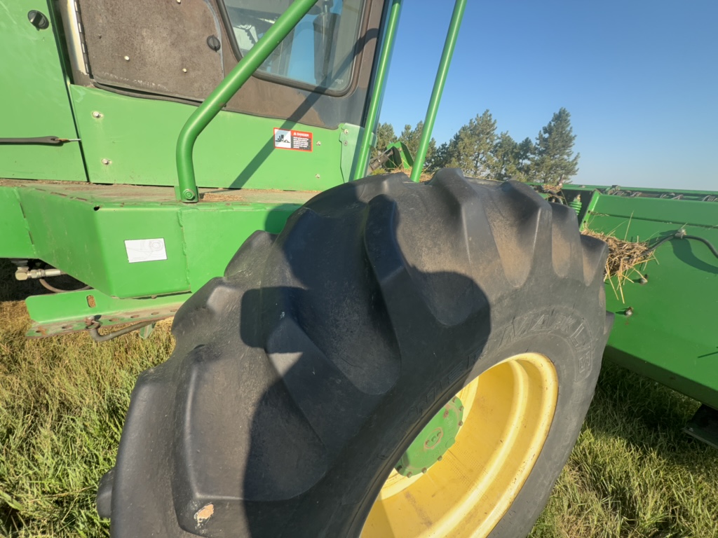 2001 John Deere 4890 Windrower