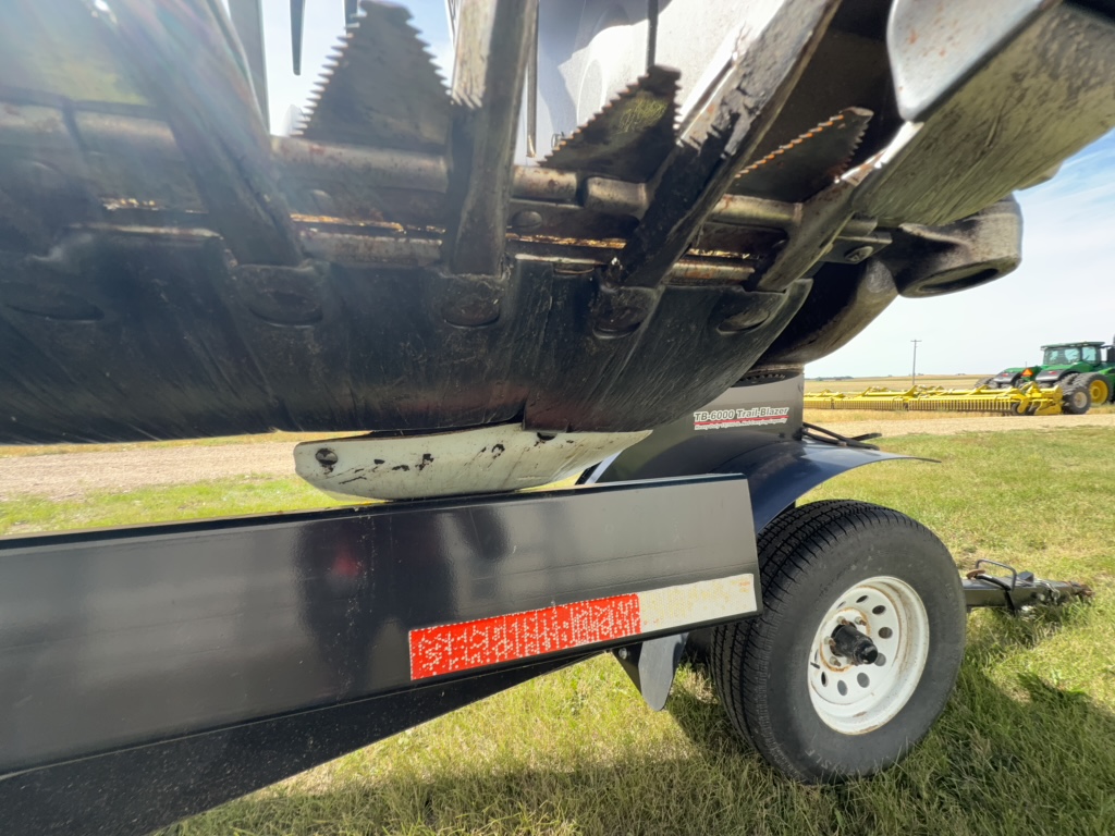 2019 MacDon FD140 Header Combine