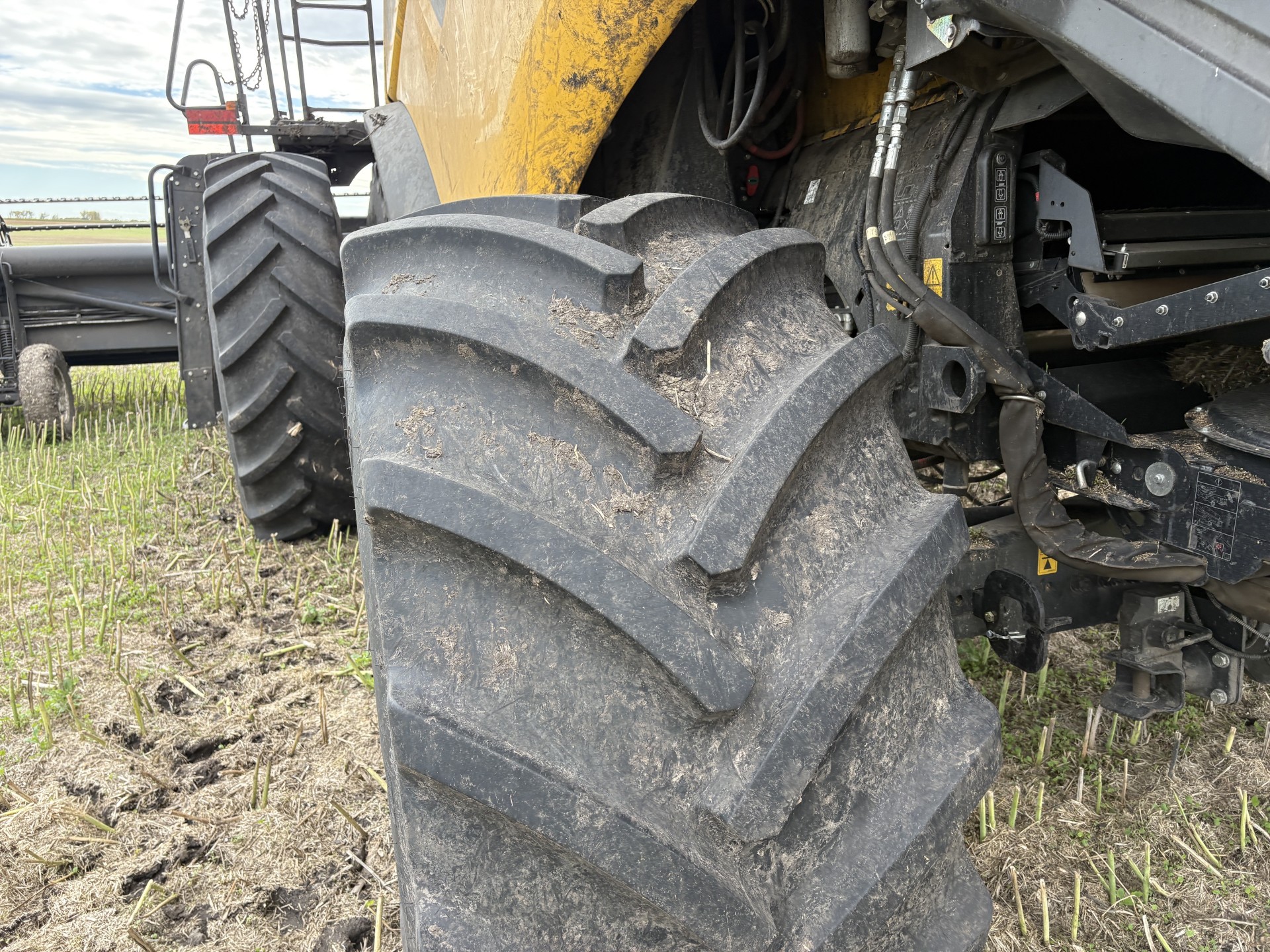 2024 New Holland CR10.90Z Combine