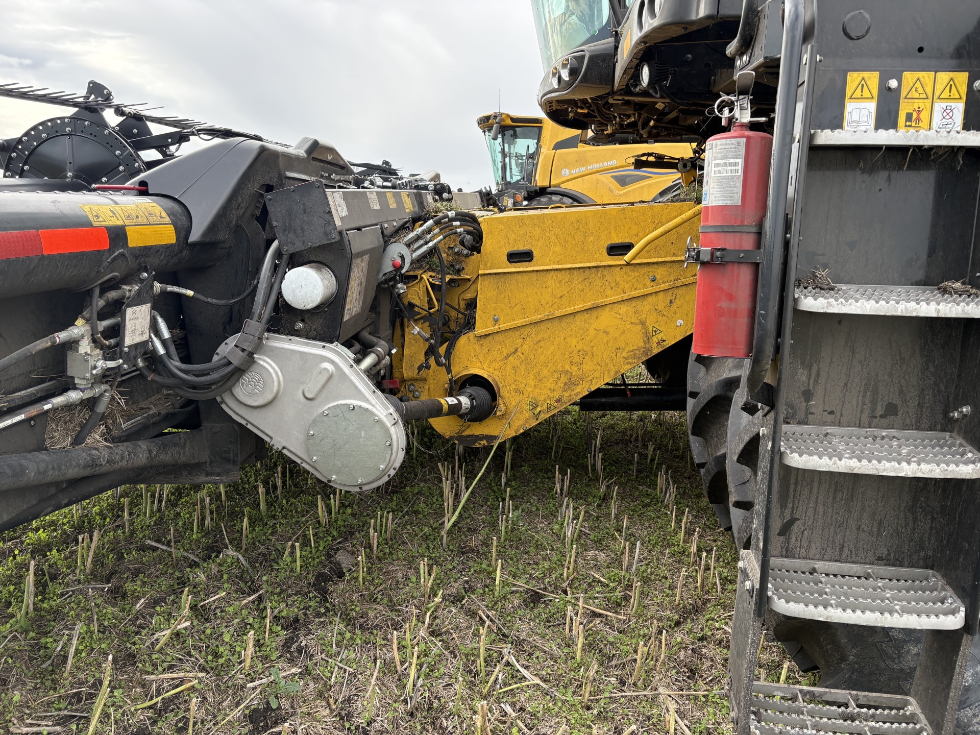 2024 New Holland CR10.90Z Combine