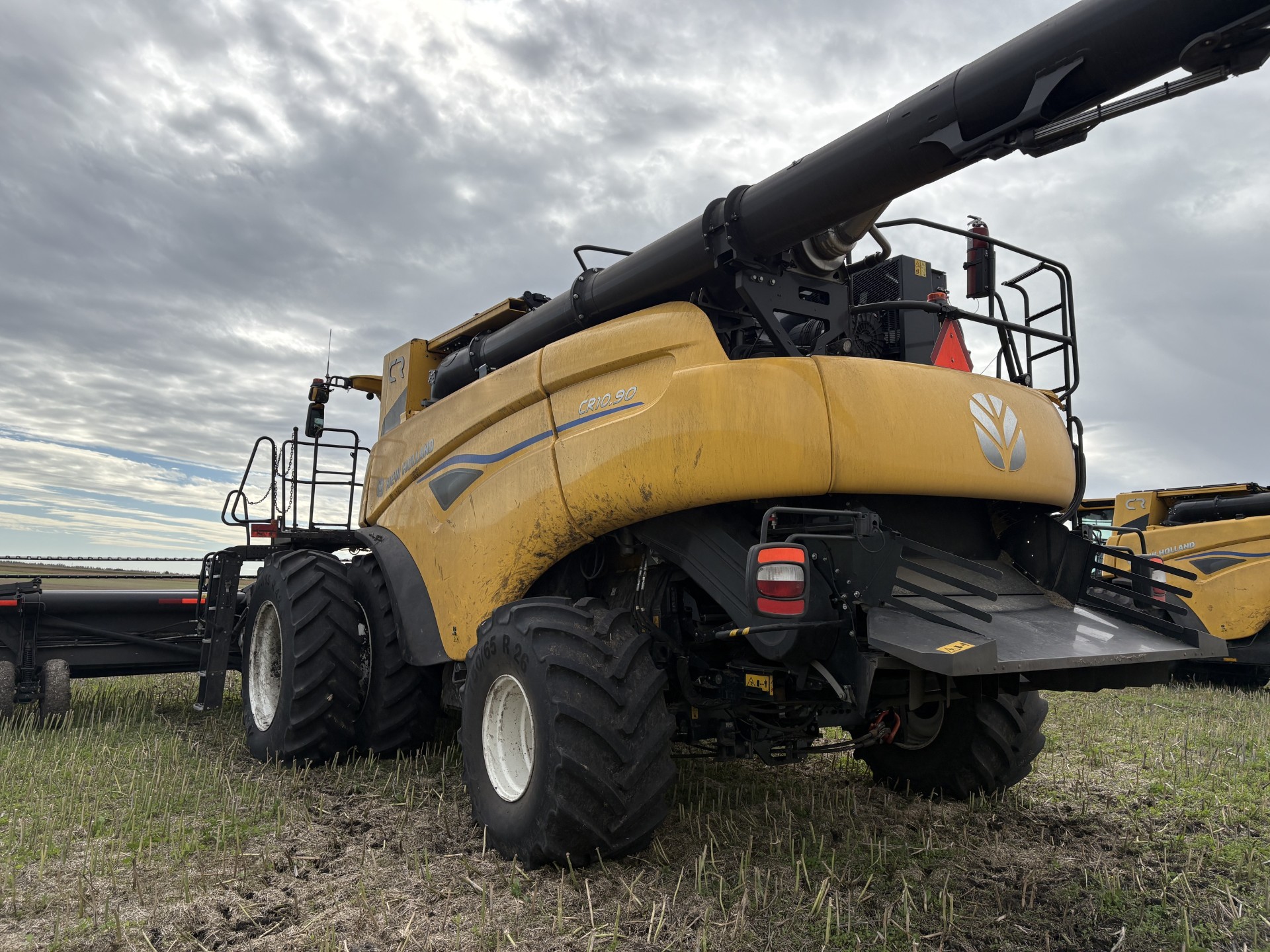 2024 New Holland CR10.90Z Combine