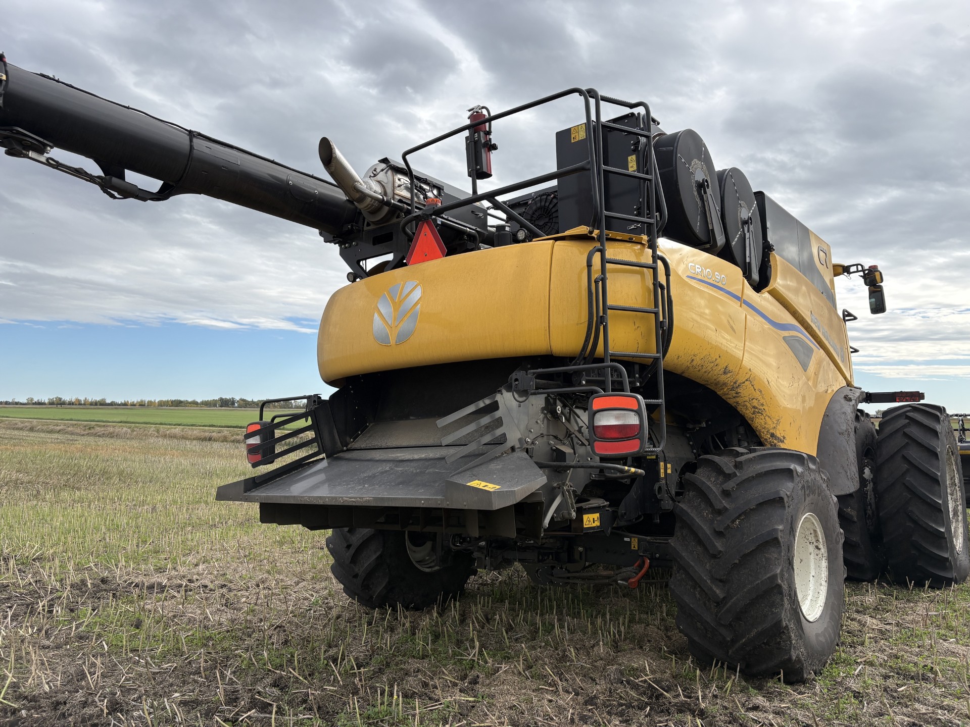 2024 New Holland CR10.90Z Combine