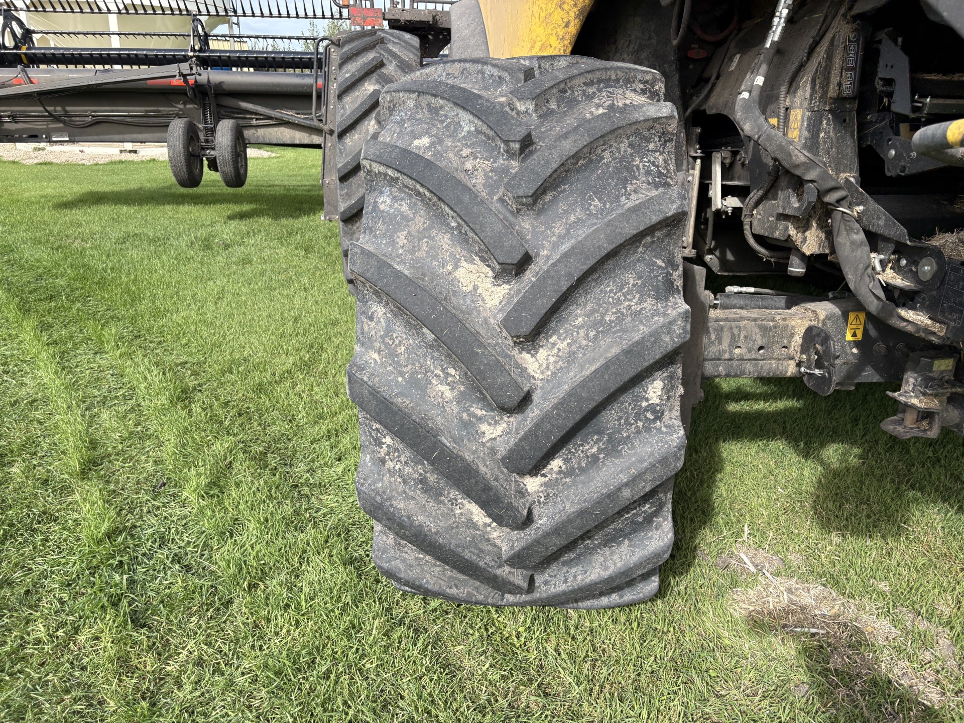 2024 New Holland CR10.90Z Combine