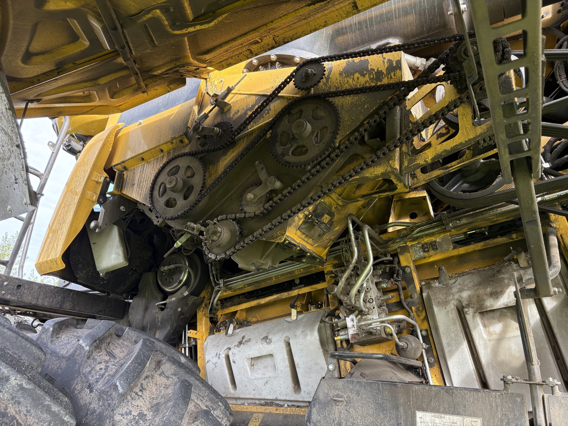 2024 New Holland CR10.90Z Combine