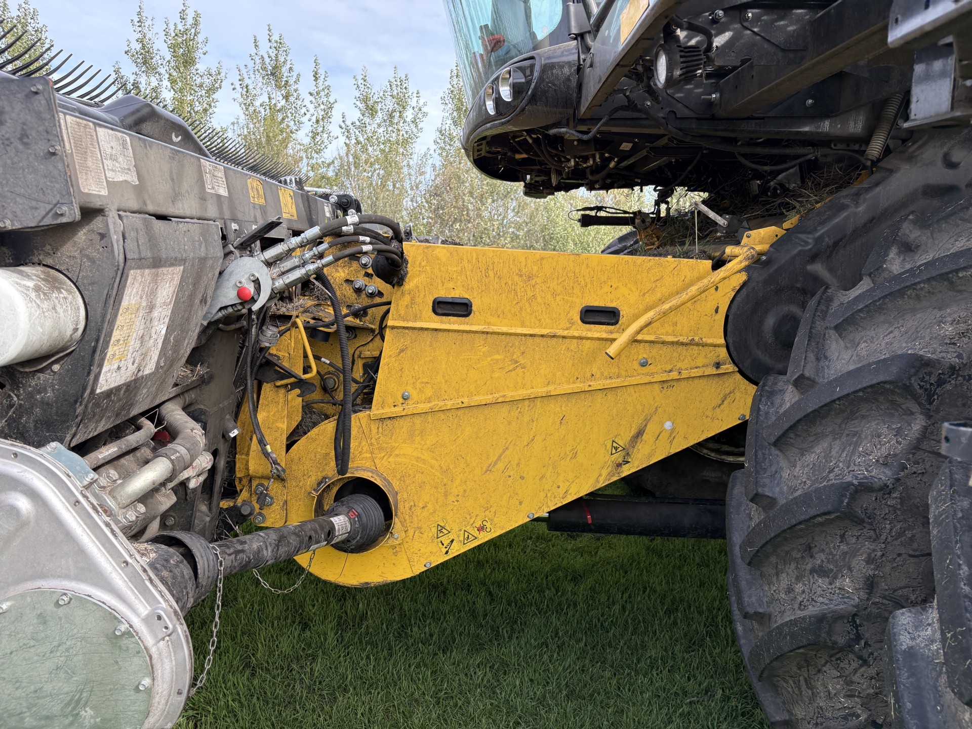 2024 New Holland CR10.90Z Combine