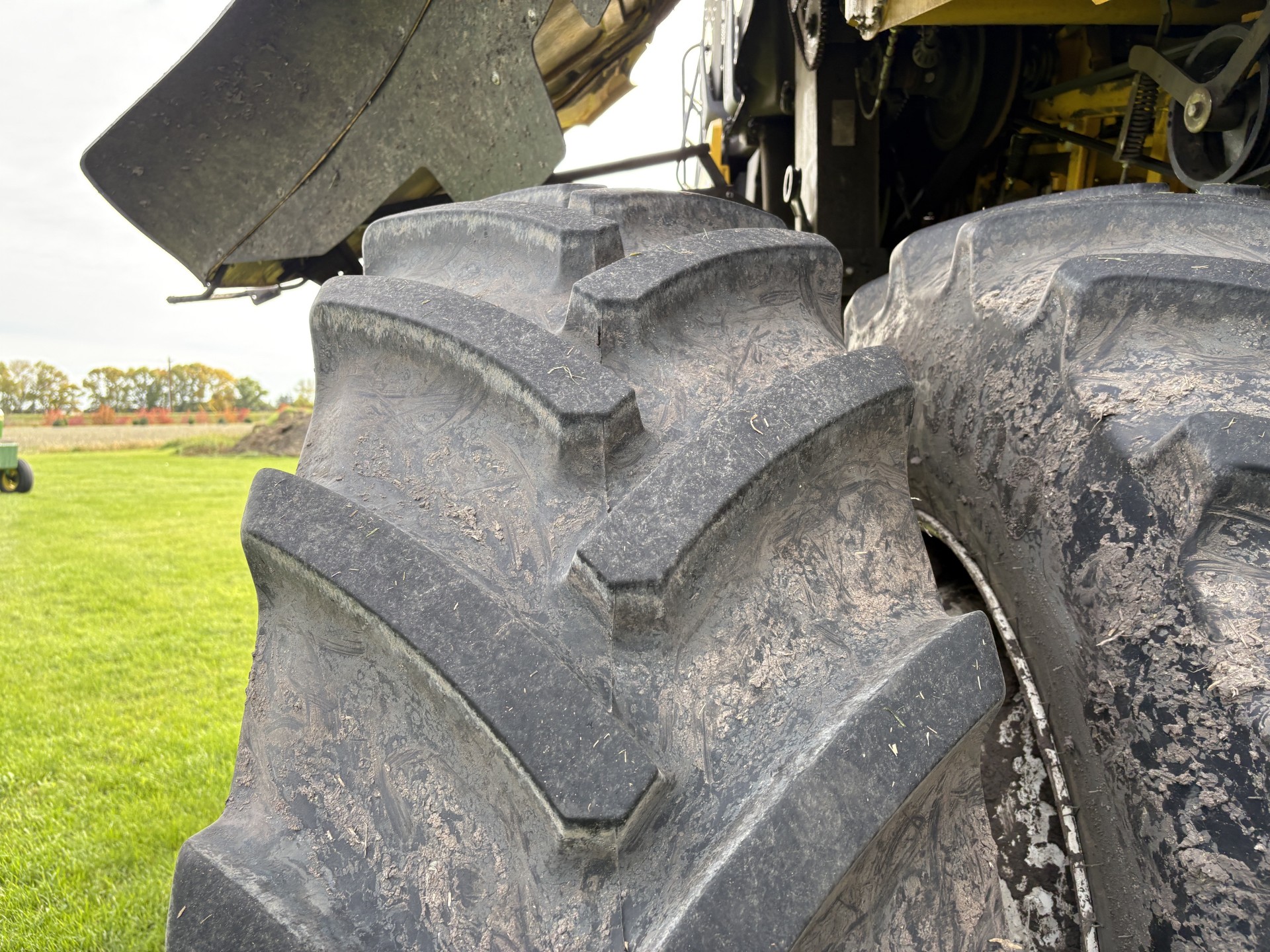 2024 New Holland CR10.90Z Combine