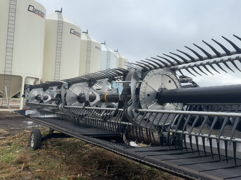 2023 MacDon FD240 Header Combine