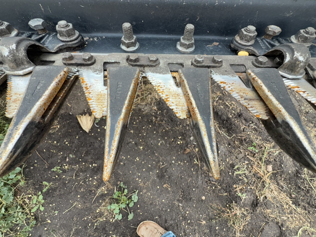 2023 MacDon FD240 Header Combine