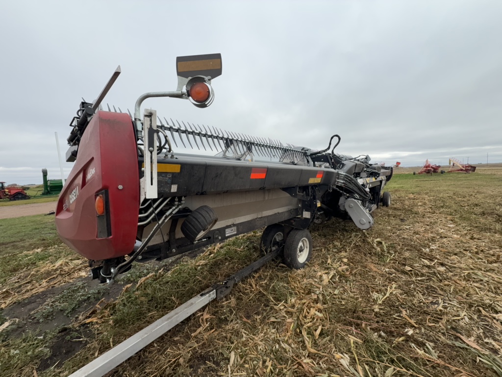 2023 MacDon FD240 Header Combine