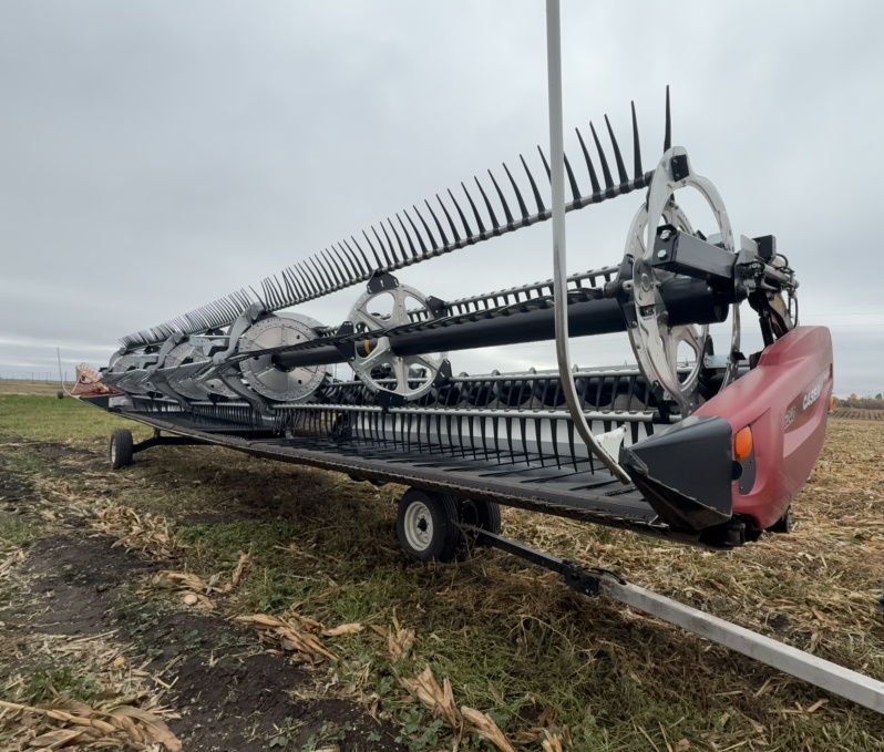 2023 MacDon FD240 Header Combine