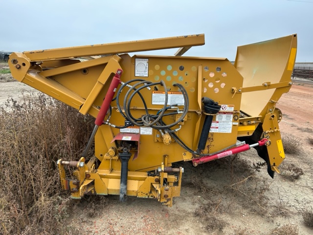 2016 Haybuster 2100 Bale Processor